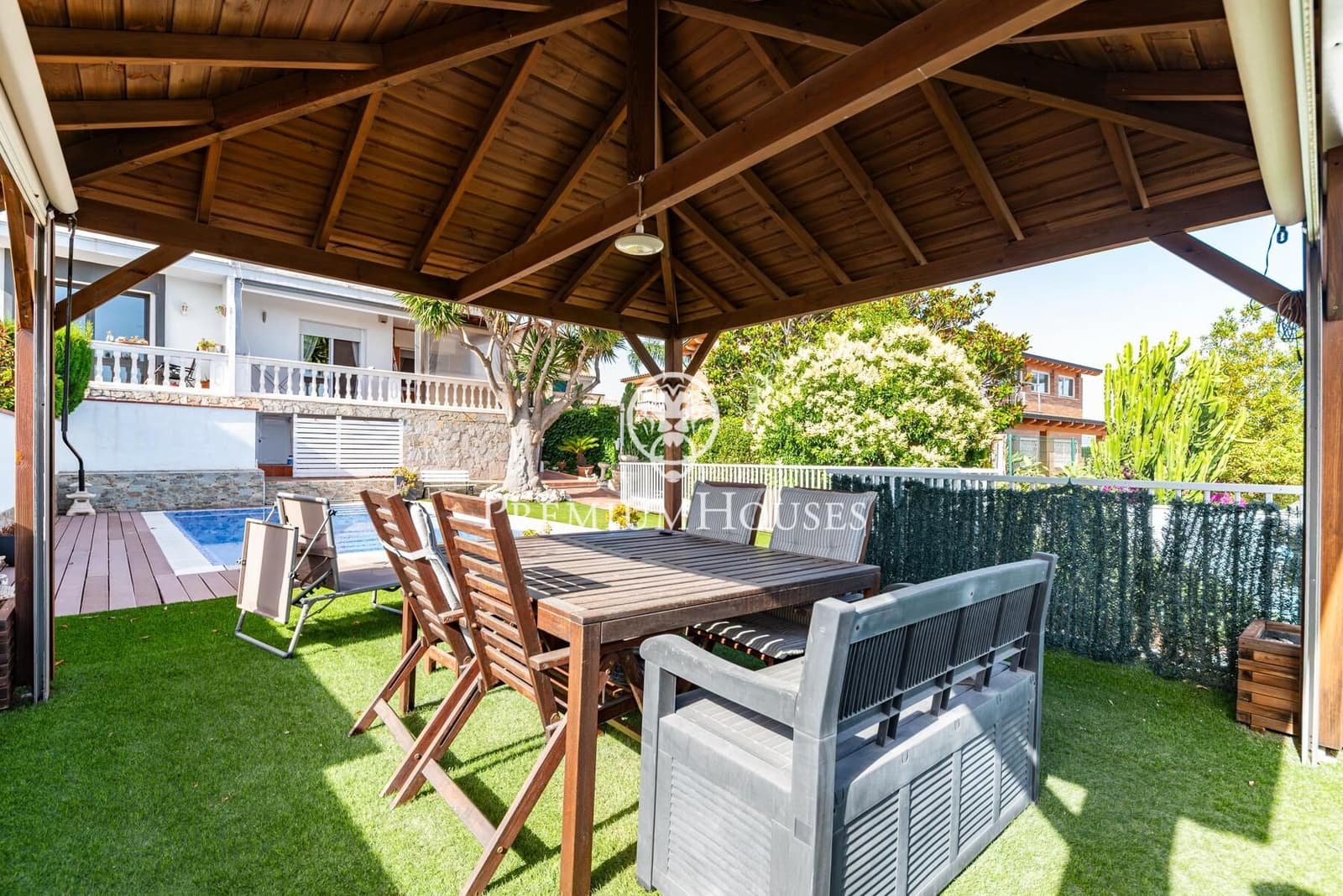 5 Zimmer Doppelhaus zu verkaufen in Castelldefels mit Pool Garage - 995.000 € (Ref: 9920625)