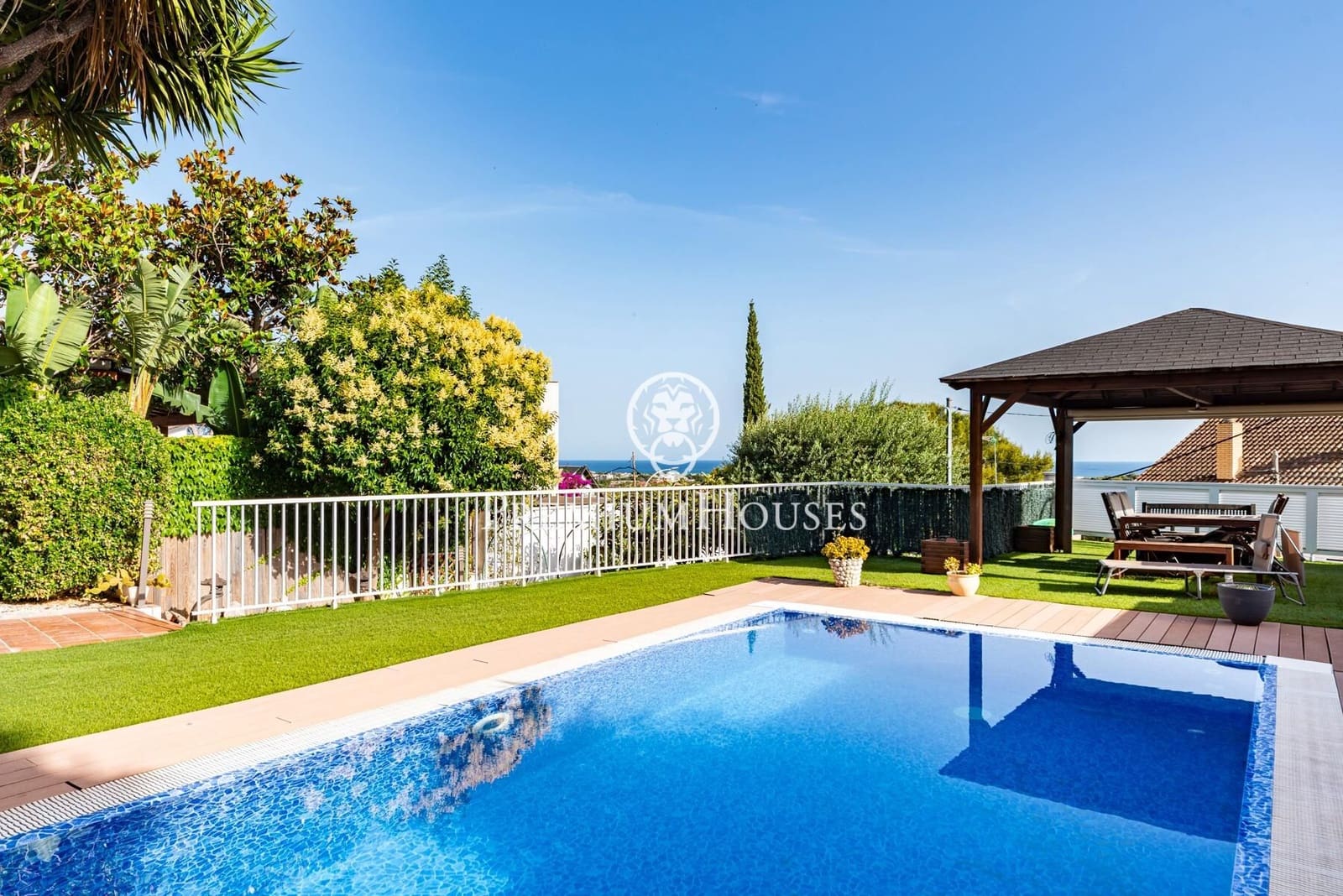 5 Zimmer Doppelhaus zu verkaufen in Castelldefels mit Pool Garage - 995.000 € (Ref: 9920625)