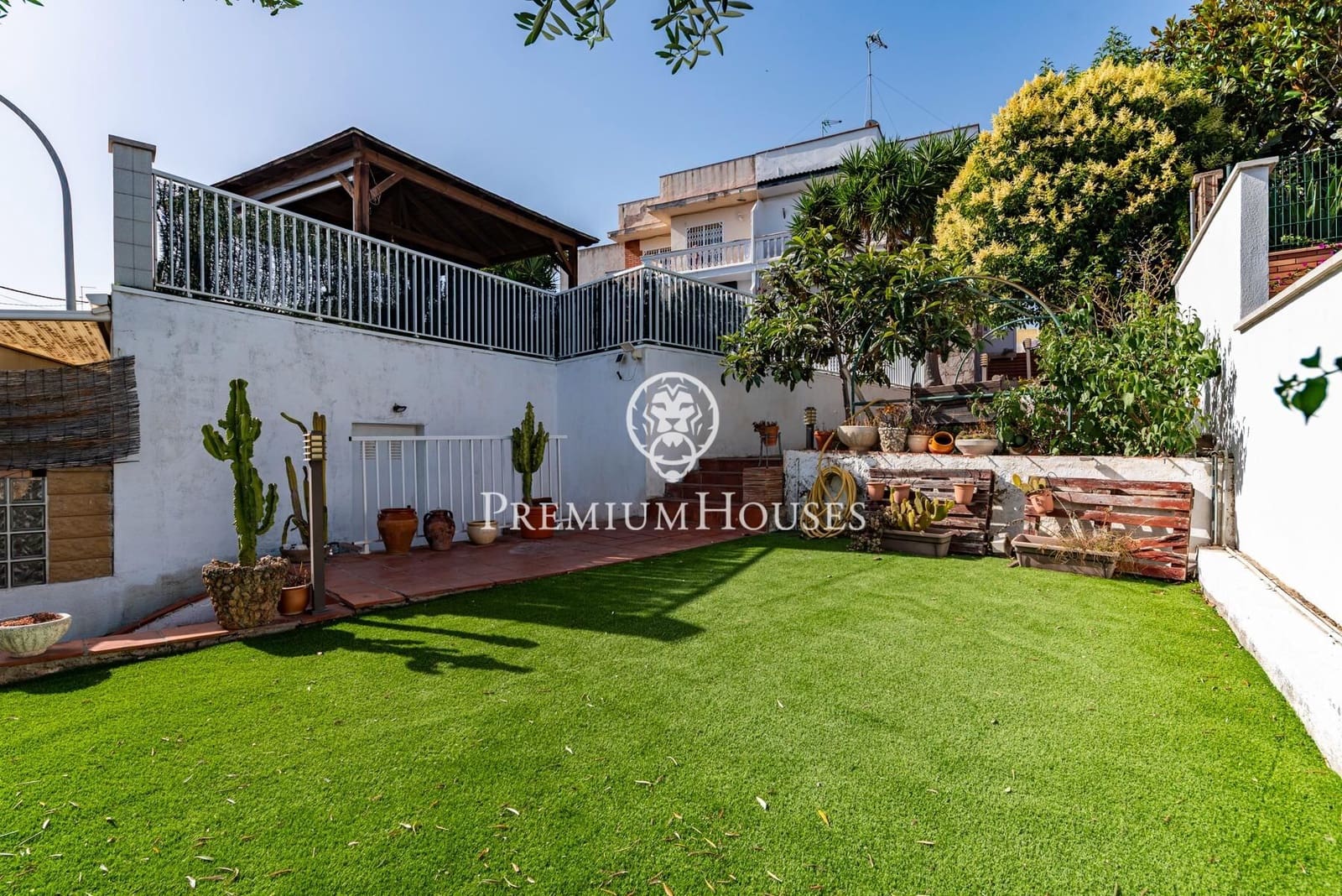5 Zimmer Doppelhaus zu verkaufen in Castelldefels mit Pool Garage - 995.000 € (Ref: 9920625)