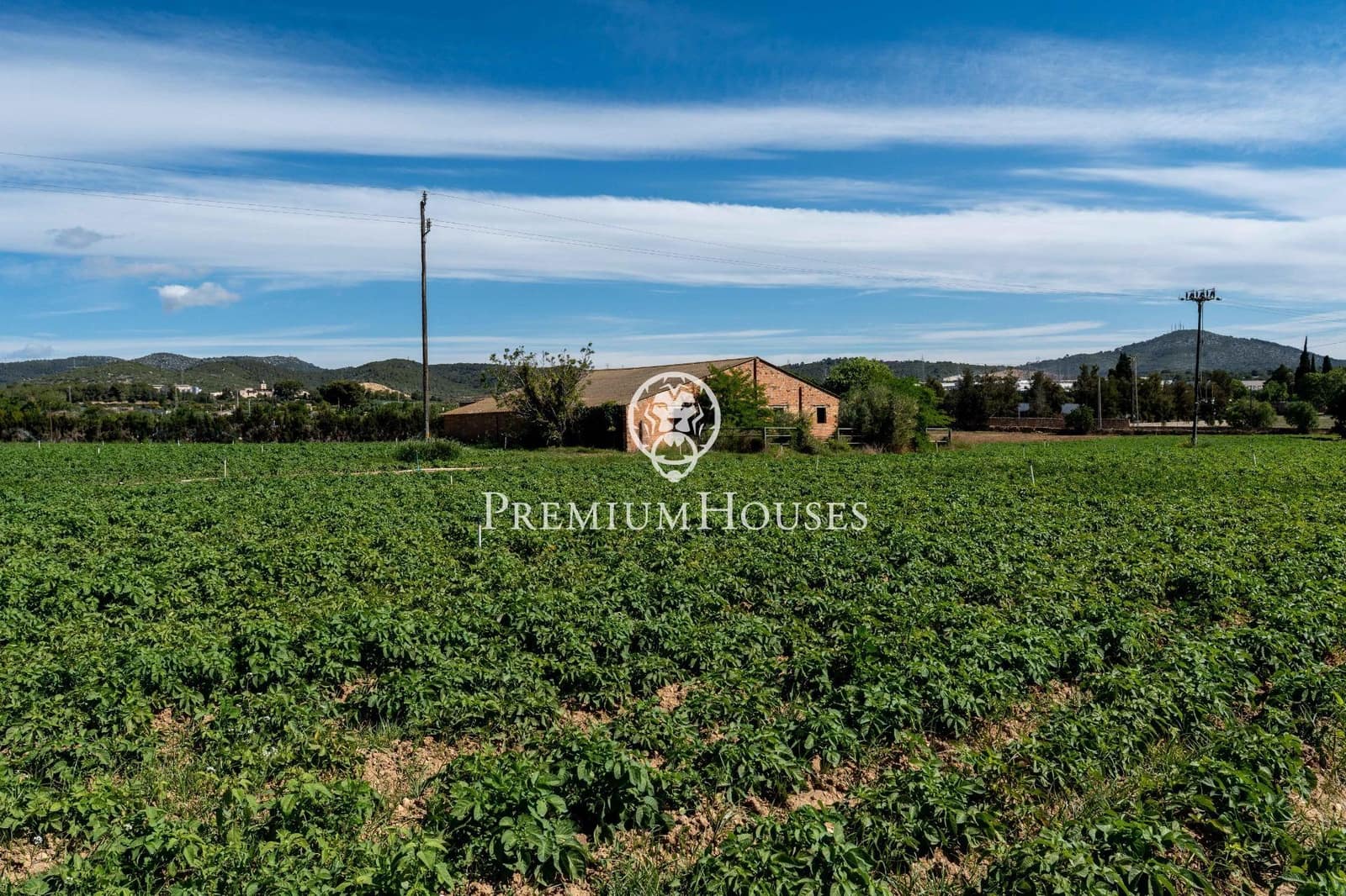 8 bedroom Finca/Country House for sale in Vilanova i la Geltru - € 720,000 (Ref: 9922537)