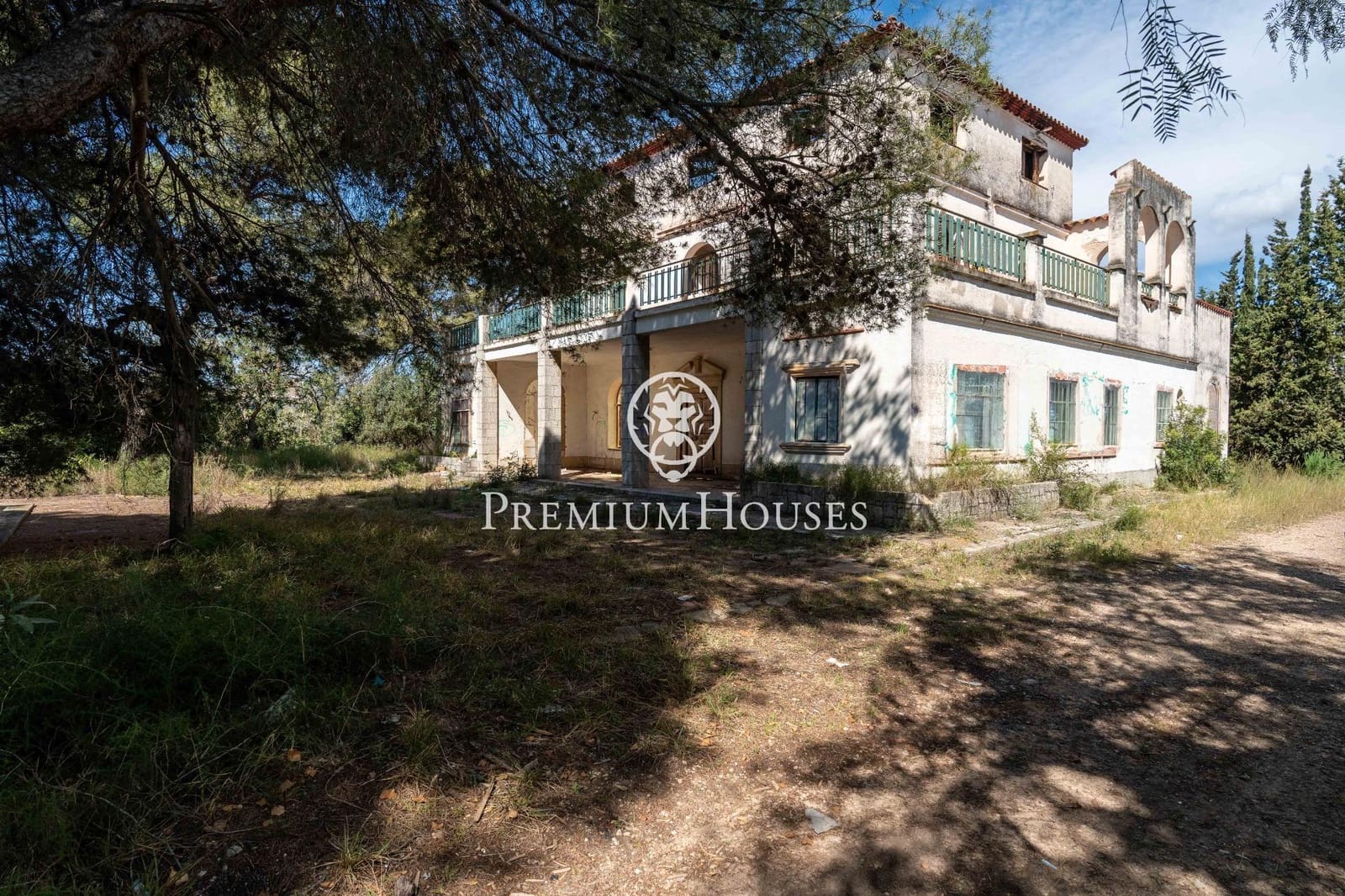 8 bedroom Finca/Country House for sale in Vilanova i la Geltru - € 720,000 (Ref: 9922537)