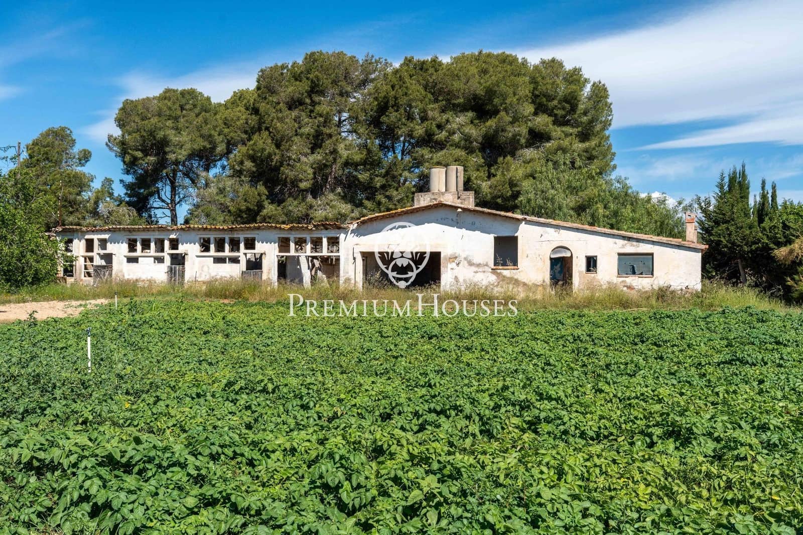 8 bedroom Finca/Country House for sale in Vilanova i la Geltru - € 720,000 (Ref: 9922537)