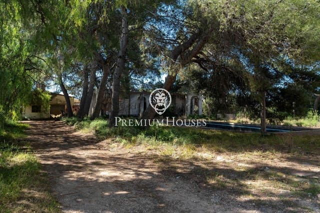 8 soveværelse Finca/Landehus til salg i Vilanova i la Geltrú - € 720.000 (Ref: 9922537)