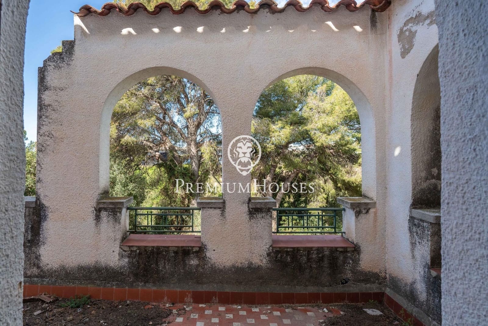 8 bedroom Finca/Country House for sale in Vilanova i la Geltru - € 720,000 (Ref: 9922537)