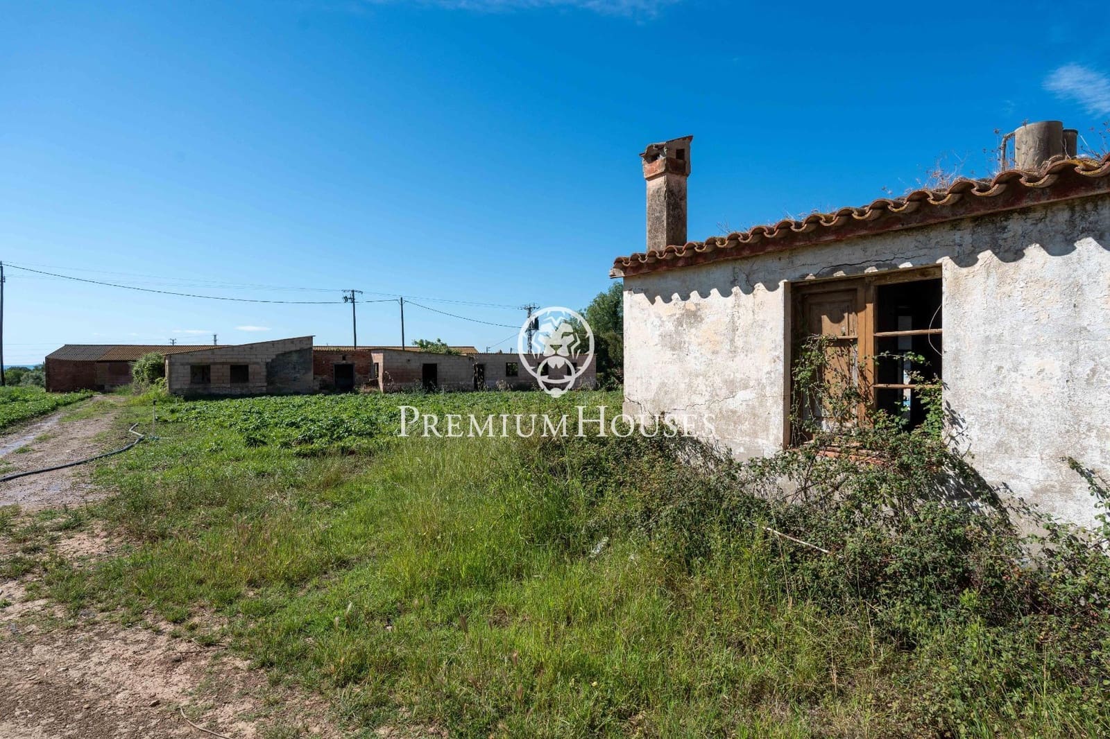 8 bedroom Finca/Country House for sale in Vilanova i la Geltru - € 720,000 (Ref: 9922537)