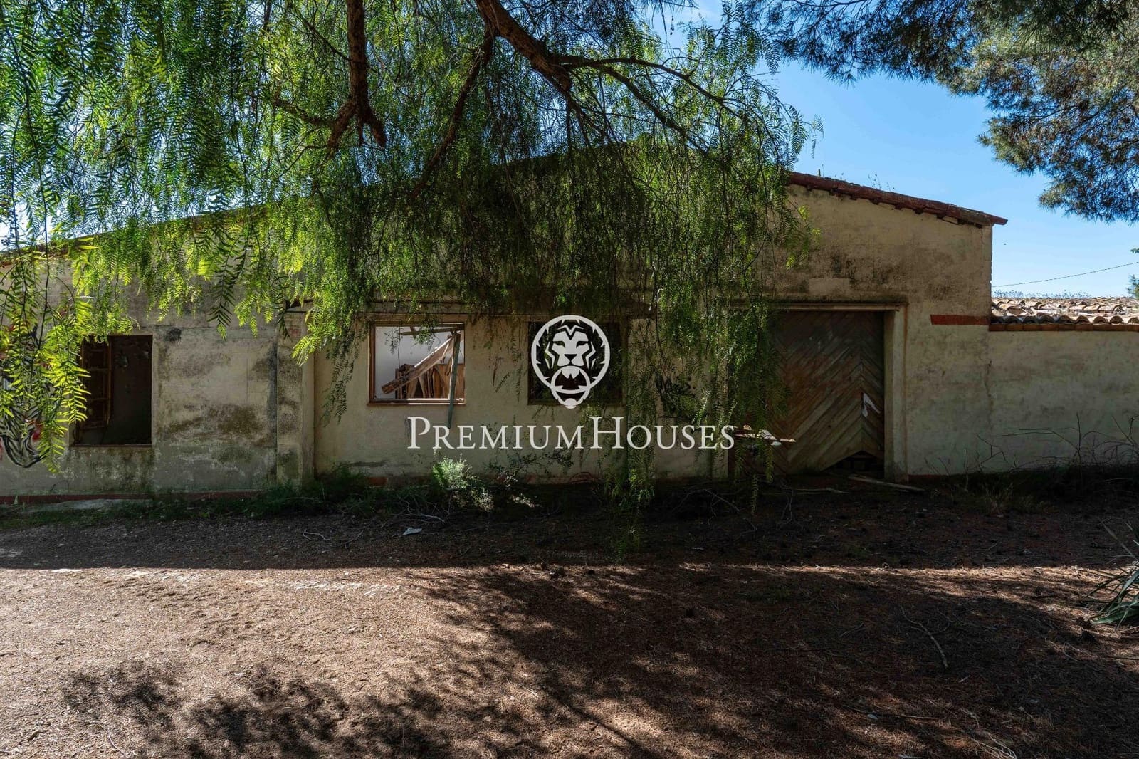 8 bedroom Finca/Country House for sale in Vilanova i la Geltru - € 720,000 (Ref: 9922537)