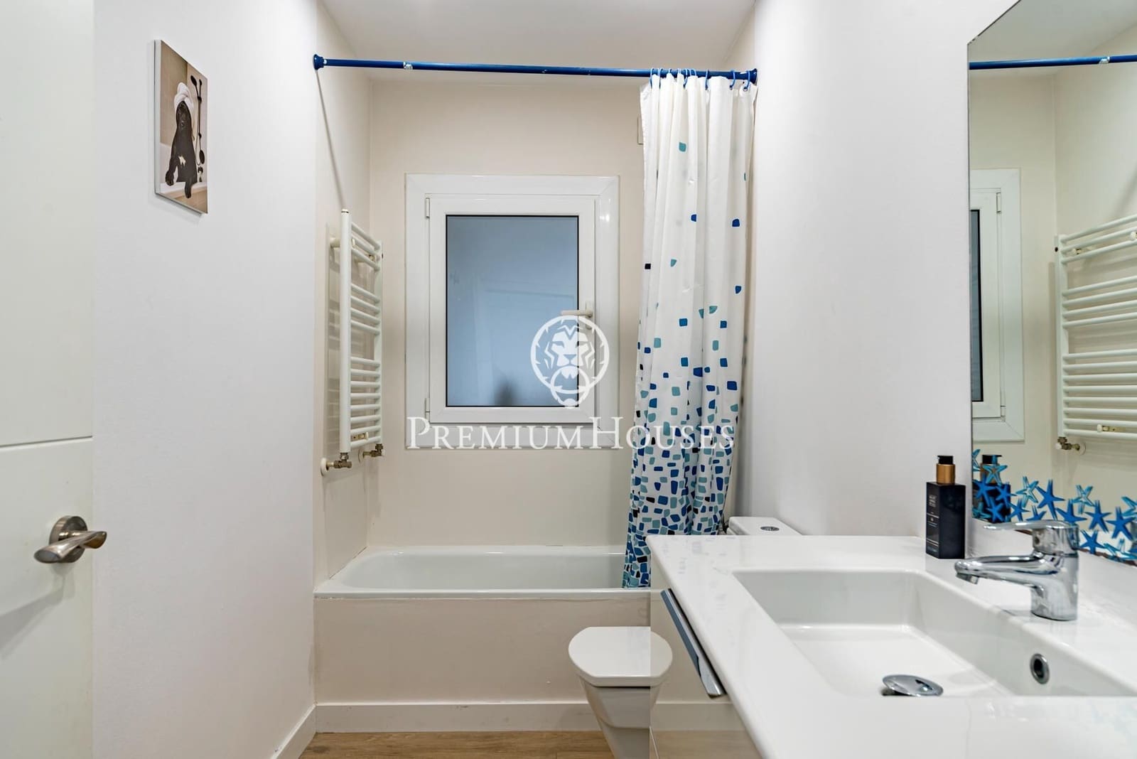 5 bedroom Villa for sale in Castelldefels with pool garage - € 1,330,000 (Ref: 9922538)