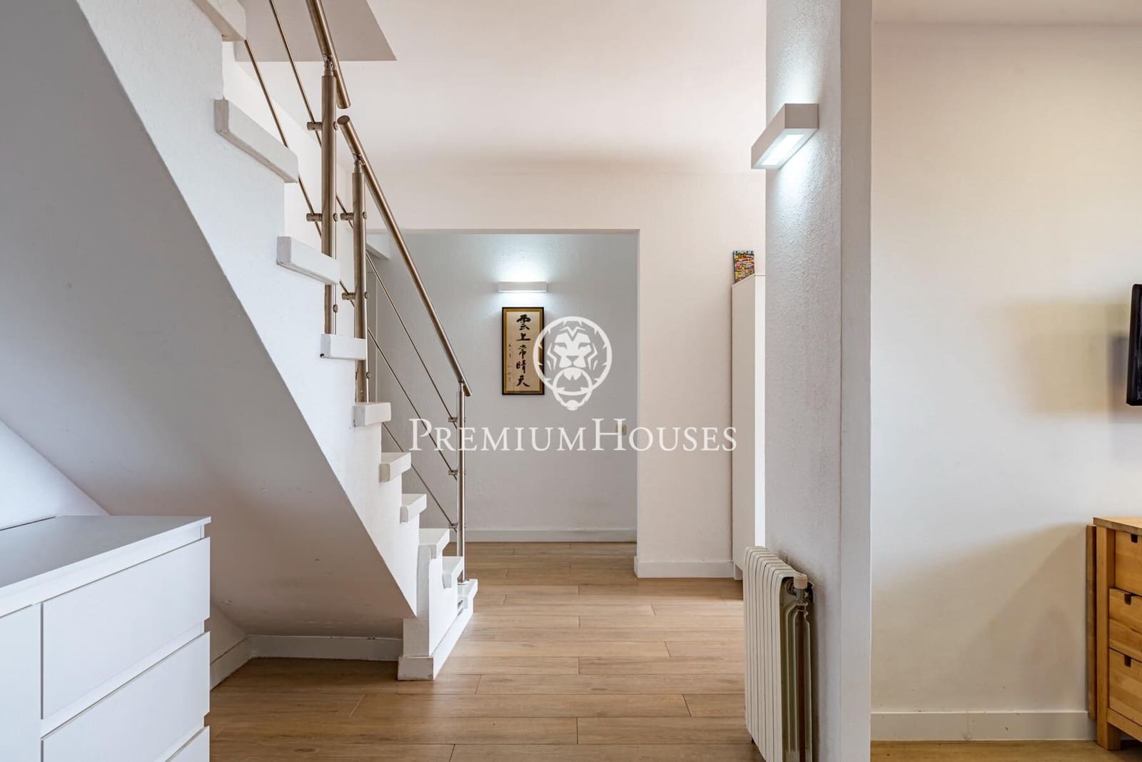 5 bedroom Villa for sale in Castelldefels with pool garage - € 1,330,000 (Ref: 9922538)