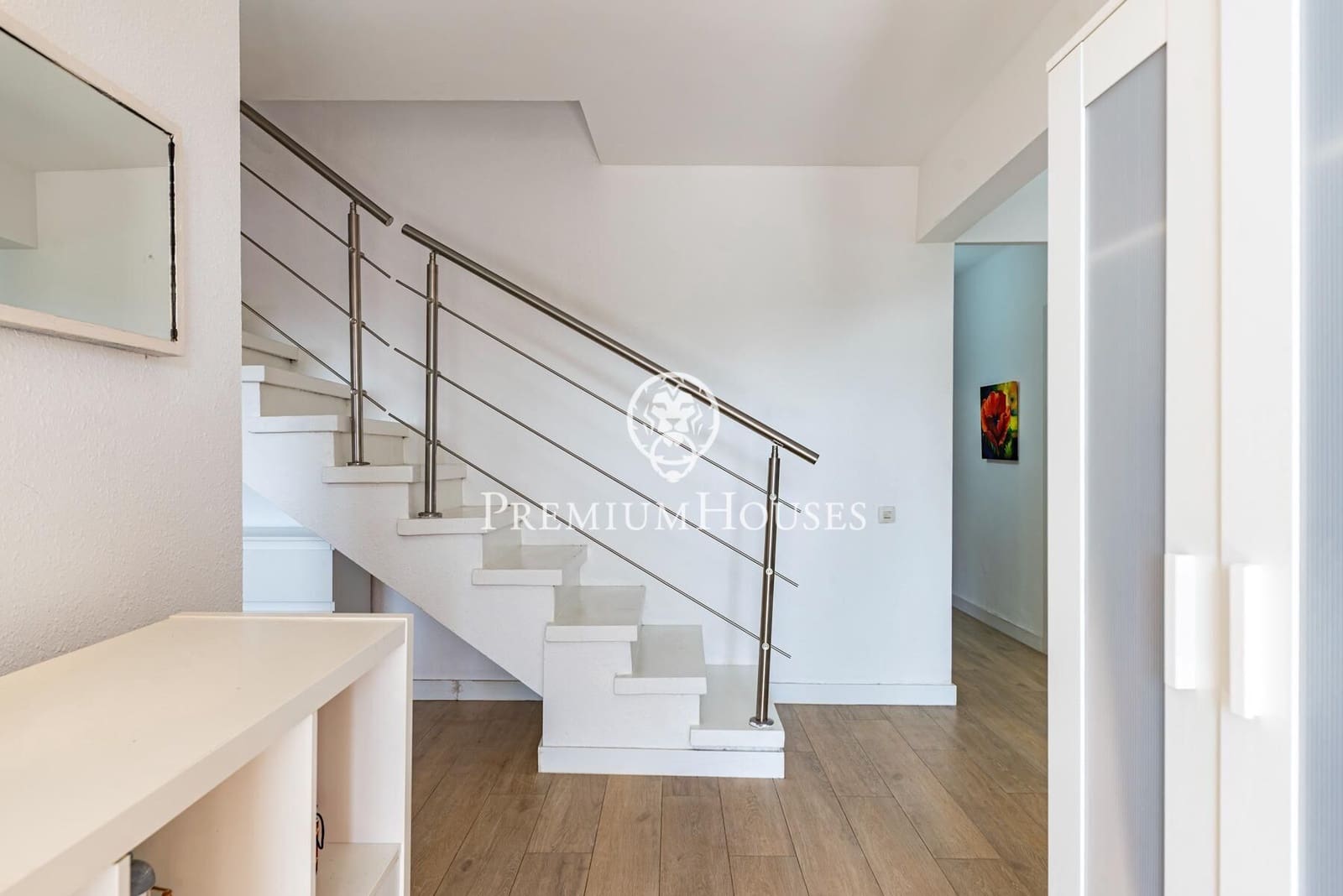 5 bedroom Villa for sale in Castelldefels with pool garage - € 1,330,000 (Ref: 9922538)