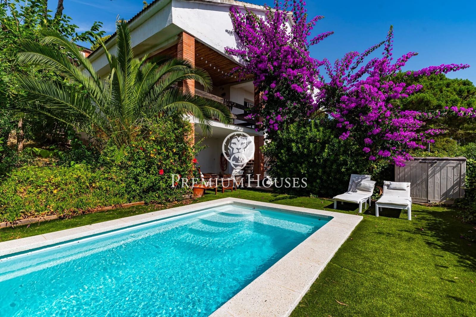 5 bedroom Villa for sale in Castelldefels with pool garage - € 1,330,000 (Ref: 9922538)