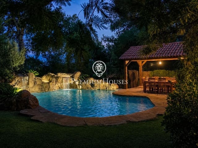 4 soveværelse Villa til salg i Begues med swimmingpool garage - € 850.000 (Ref: 9936568)