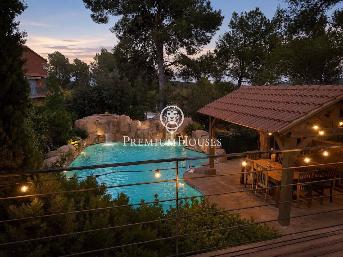 4 soveværelse Villa til salg i Begues med swimmingpool garage - € 850.000 (Ref: 9936568)