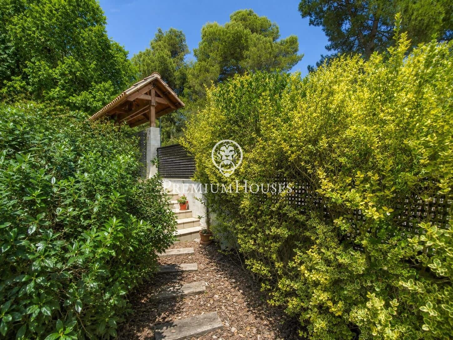 4 soveværelse Villa til salg i Begues med swimmingpool garage - € 850.000 (Ref: 9936568)