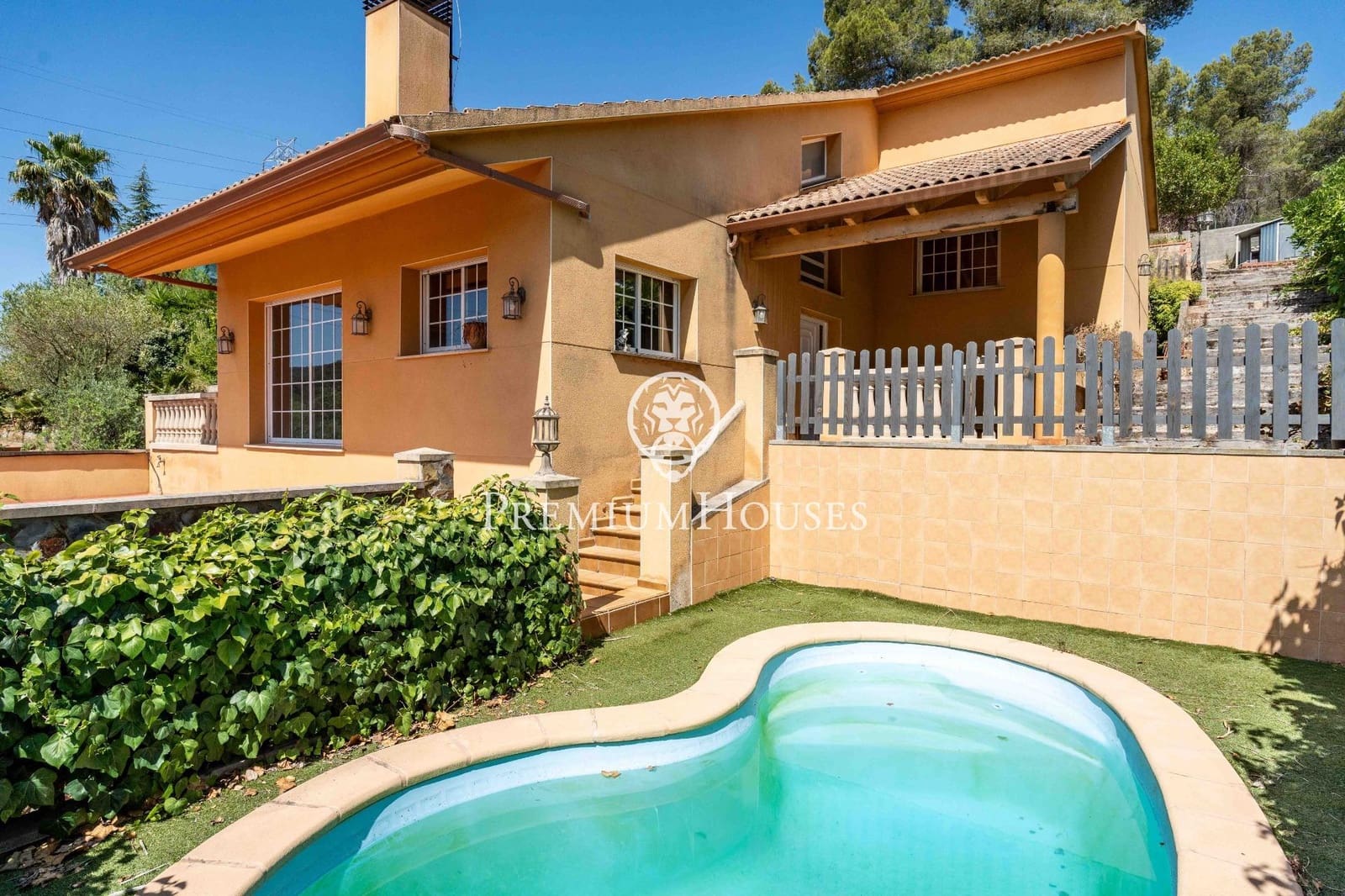 4 Zimmer Villa zu verkaufen in Begues mit Pool Garage - 565.000 € (Ref: 9936569)
