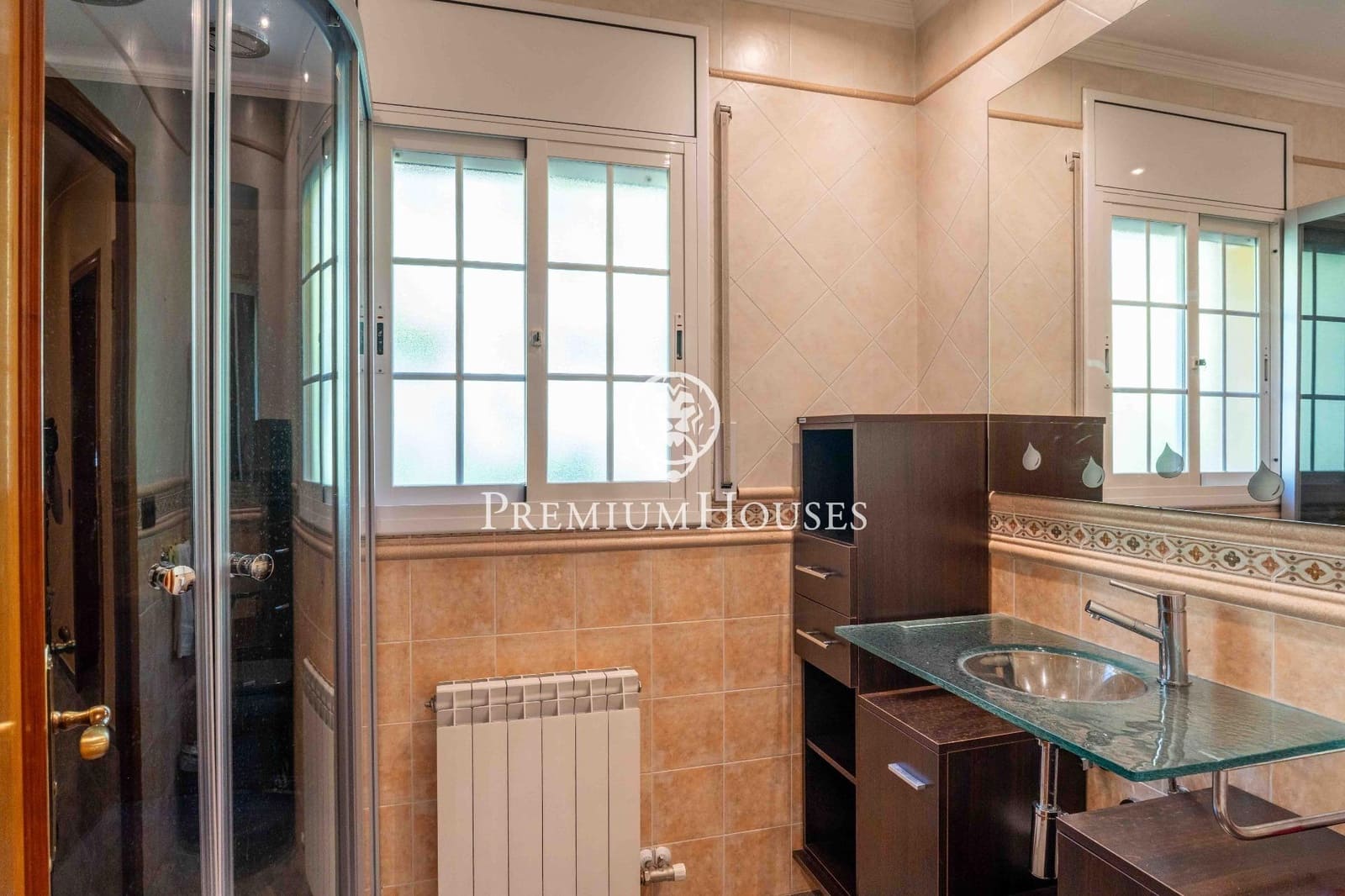 4 Zimmer Villa zu verkaufen in Begues mit Pool Garage - 565.000 € (Ref: 9936569)