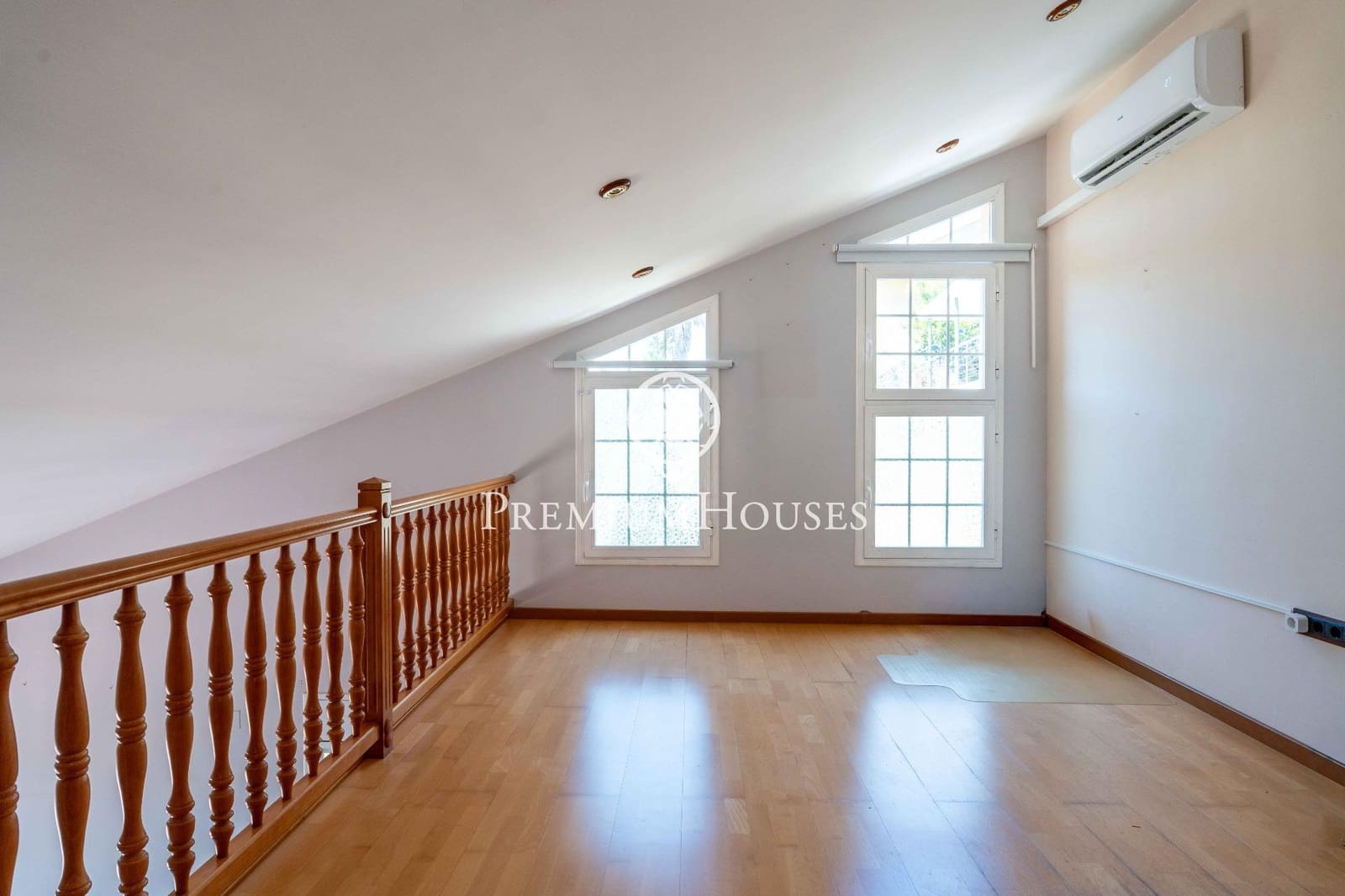 4 Zimmer Villa zu verkaufen in Begues mit Pool Garage - 565.000 € (Ref: 9936569)