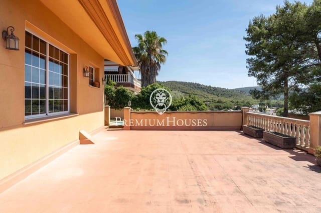 4 Zimmer Villa zu verkaufen in Begues mit Pool Garage - 565.000 € (Ref: 9936569)