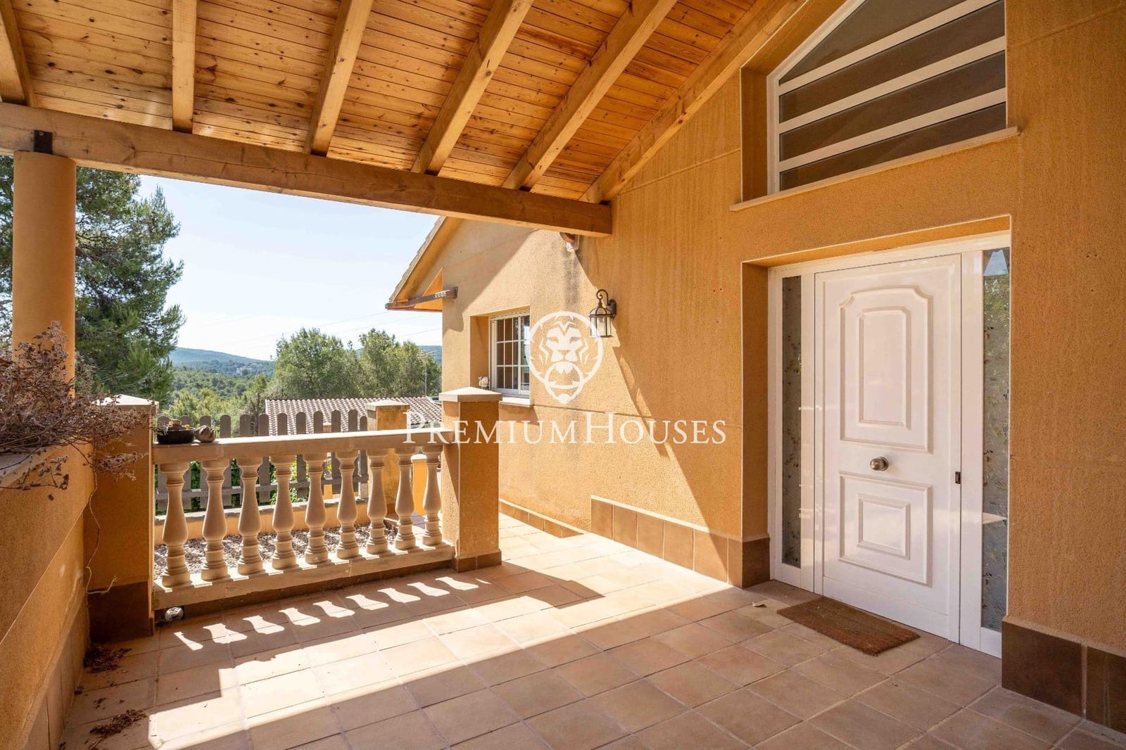 4 Zimmer Villa zu verkaufen in Begues mit Pool Garage - 565.000 € (Ref: 9936569)