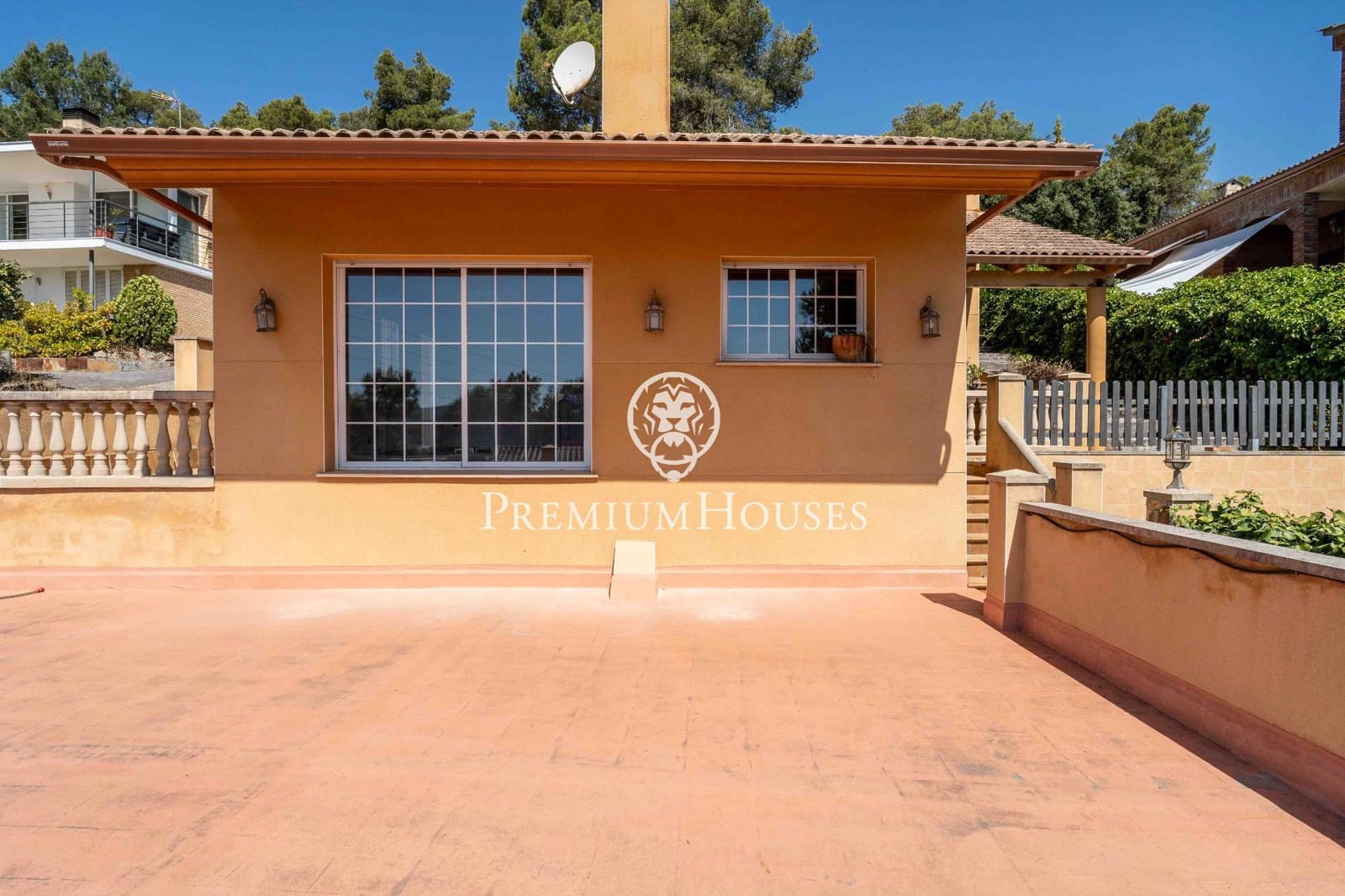 4 Zimmer Villa zu verkaufen in Begues mit Pool Garage - 565.000 € (Ref: 9936569)