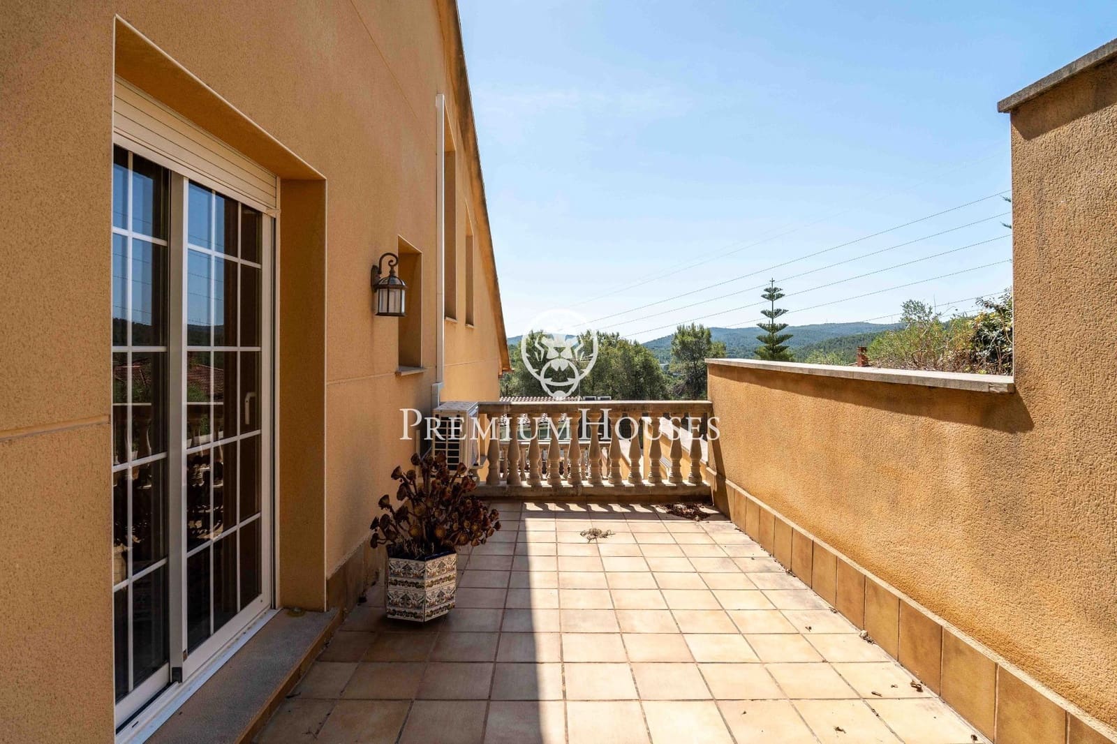 4 Zimmer Villa zu verkaufen in Begues mit Pool Garage - 565.000 € (Ref: 9936569)