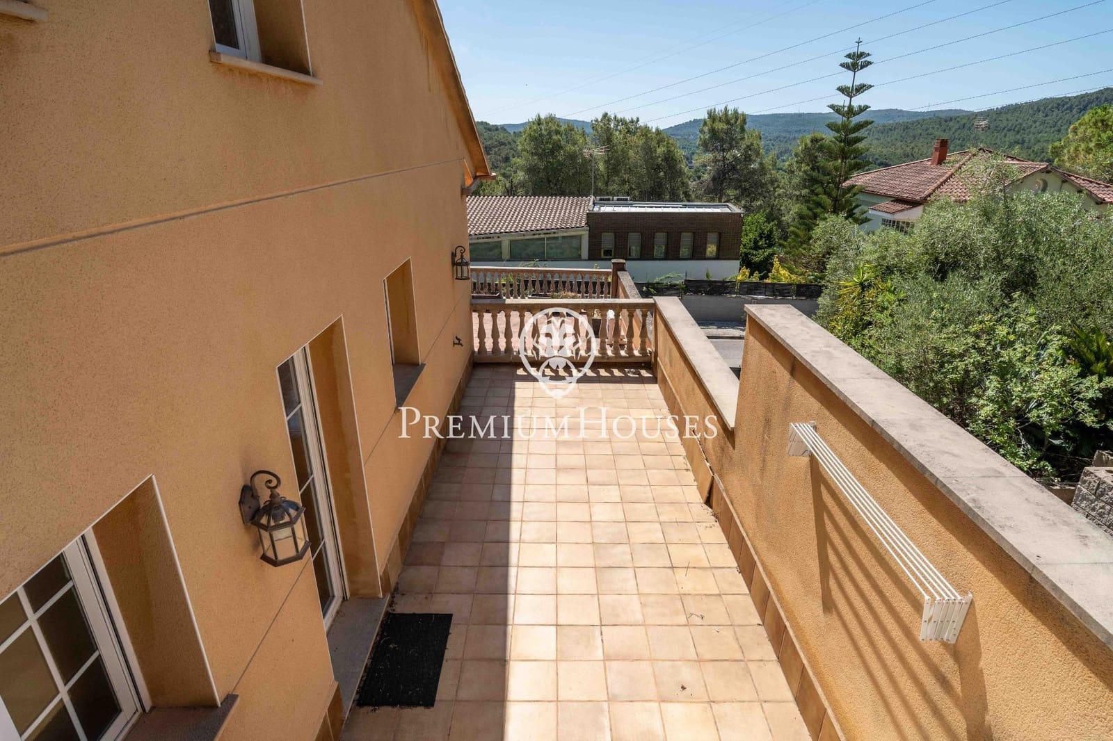 4 Zimmer Villa zu verkaufen in Begues mit Pool Garage - 565.000 € (Ref: 9936569)