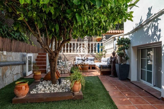 4 soverom Leilighet til salgs i Sitges med svømmebasseng - € 720 000 (Ref: 9940353)