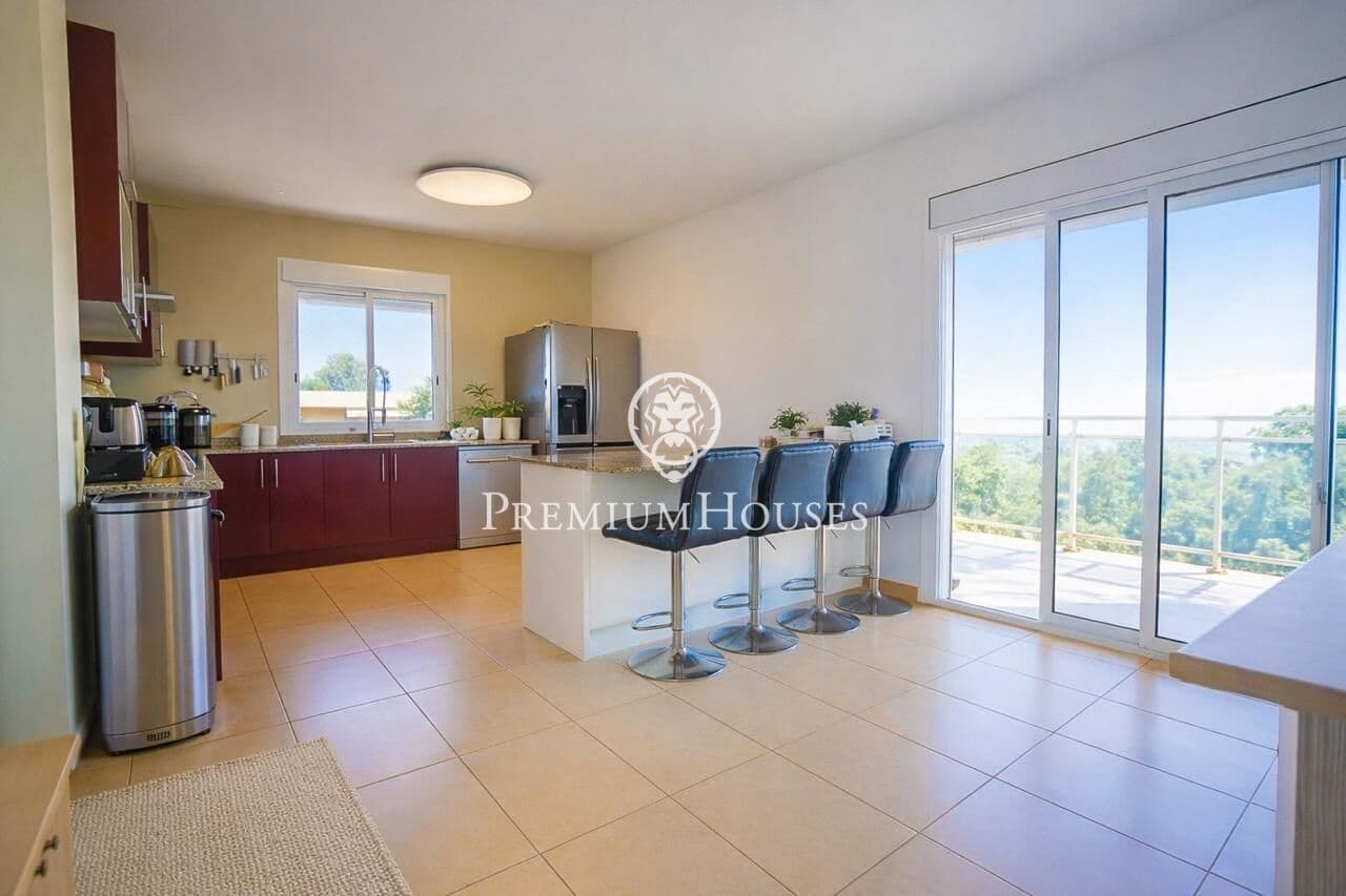 5 slaapkamer Villa te koop in Salou met zwembad garage - € 690.000 (Ref: 9948258)