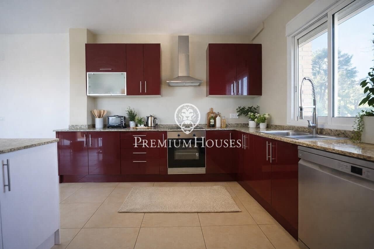 5 slaapkamer Villa te koop in Salou met zwembad garage - € 690.000 (Ref: 9948258)
