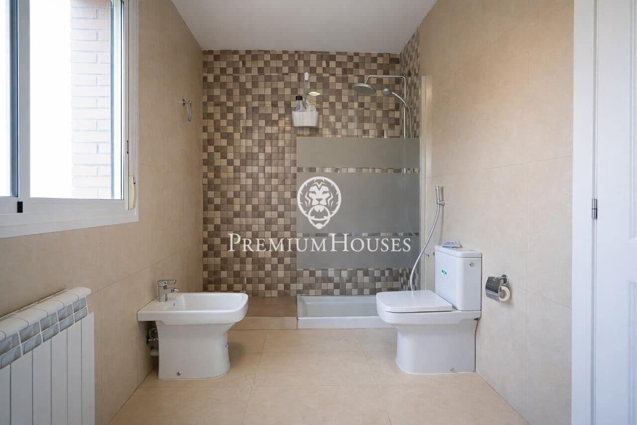 5 slaapkamer Villa te koop in Salou met zwembad garage - € 690.000 (Ref: 9948258)