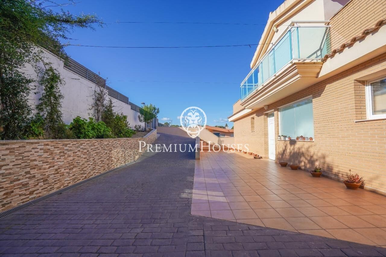 5 slaapkamer Villa te koop in Salou met zwembad garage - € 690.000 (Ref: 9948258)
