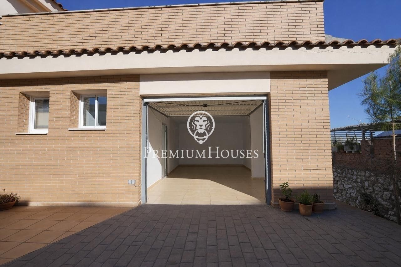 5 slaapkamer Villa te koop in Salou met zwembad garage - € 690.000 (Ref: 9948258)