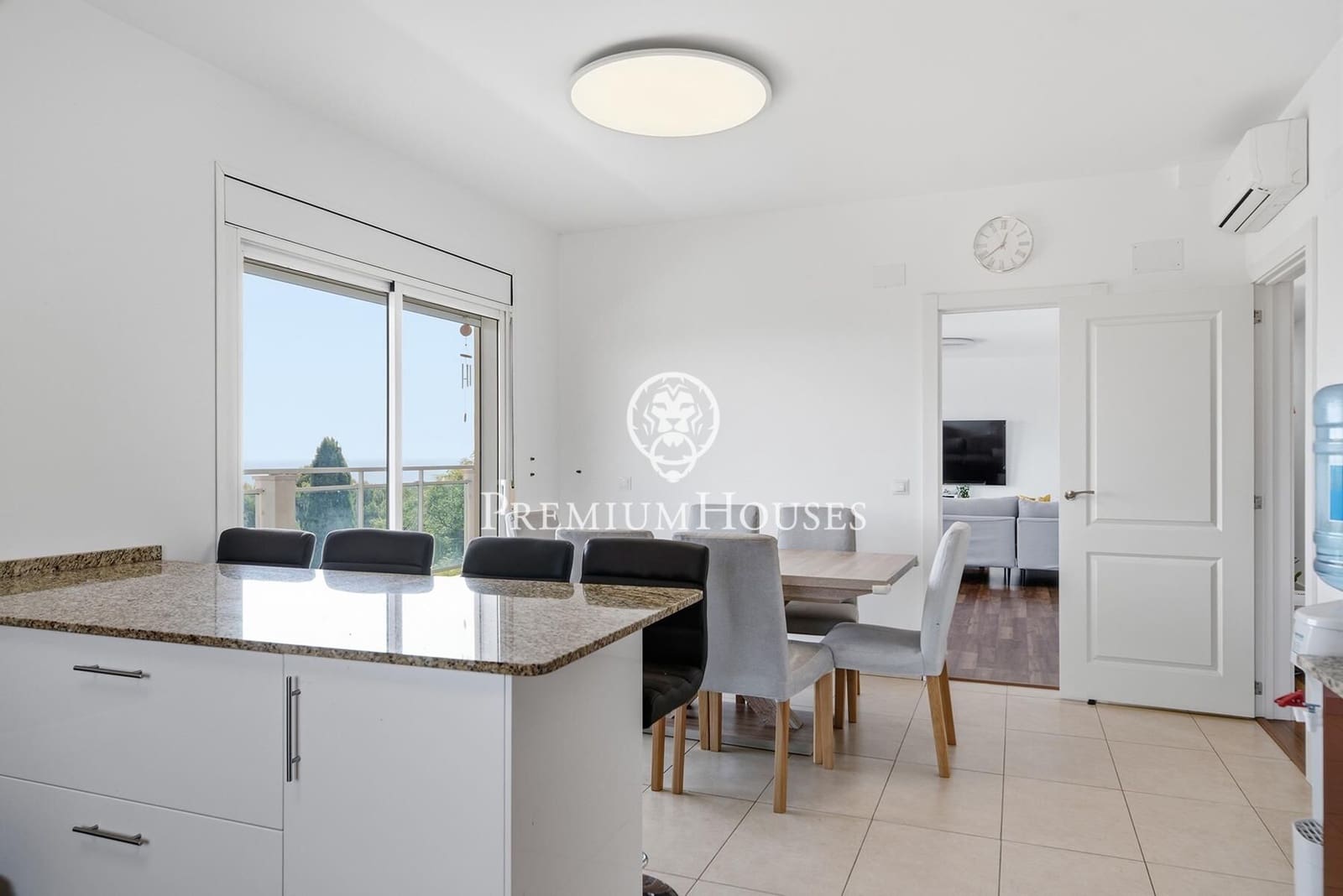 5 bedroom Villa for sale in Salou with pool garage - € 690,000 (Ref: 9948258)