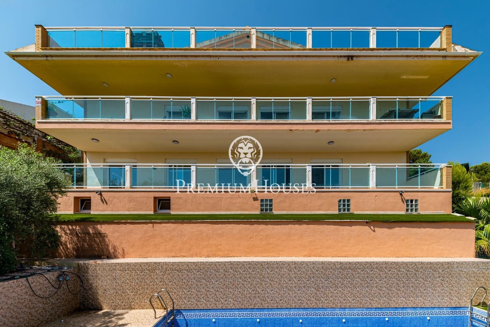 5 bedroom Villa for sale in Salou with pool garage - € 690,000 (Ref: 9948258)