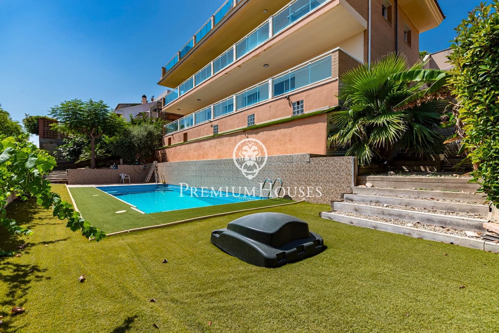 5 bedroom Villa for sale in Salou with pool garage - € 690,000 (Ref: 9948258)