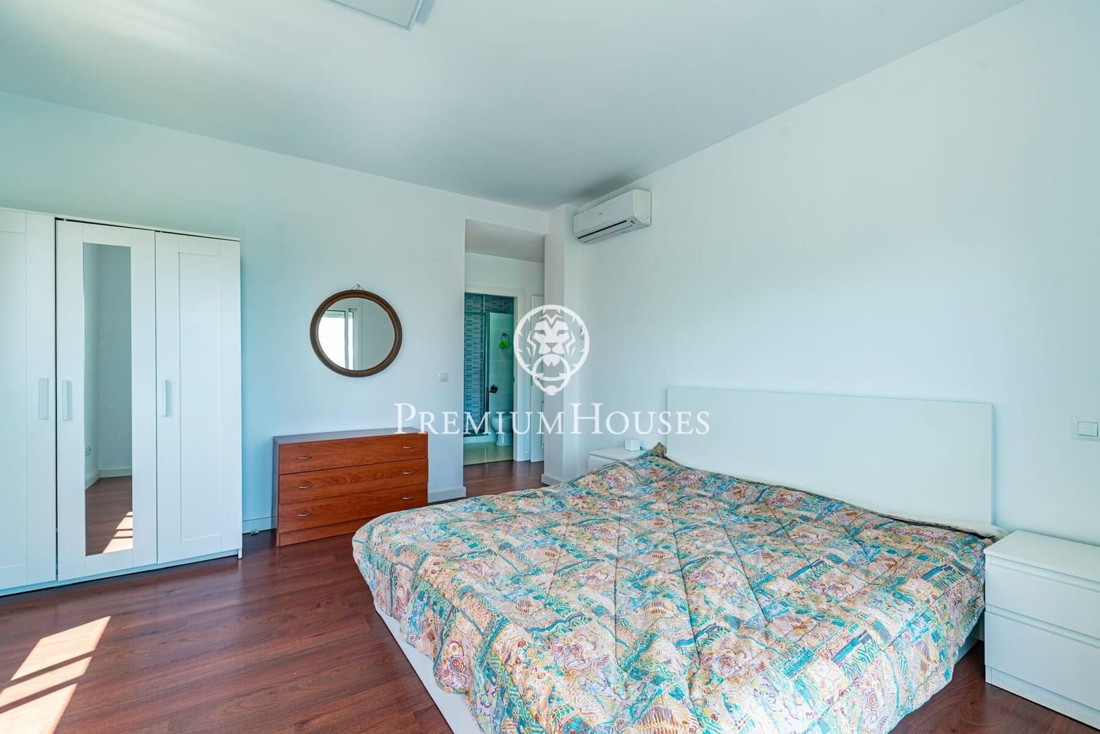 5 bedroom Villa for sale in Salou with pool garage - € 690,000 (Ref: 9948258)