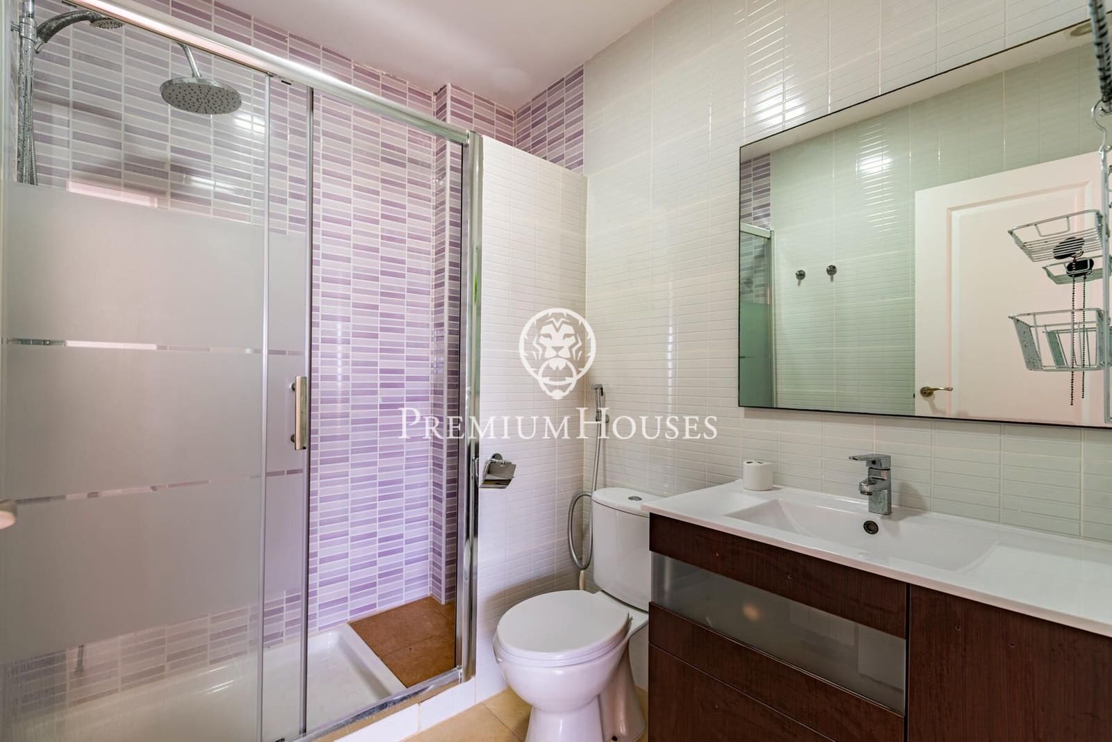 5 bedroom Villa for sale in Salou with pool garage - € 690,000 (Ref: 9948258)