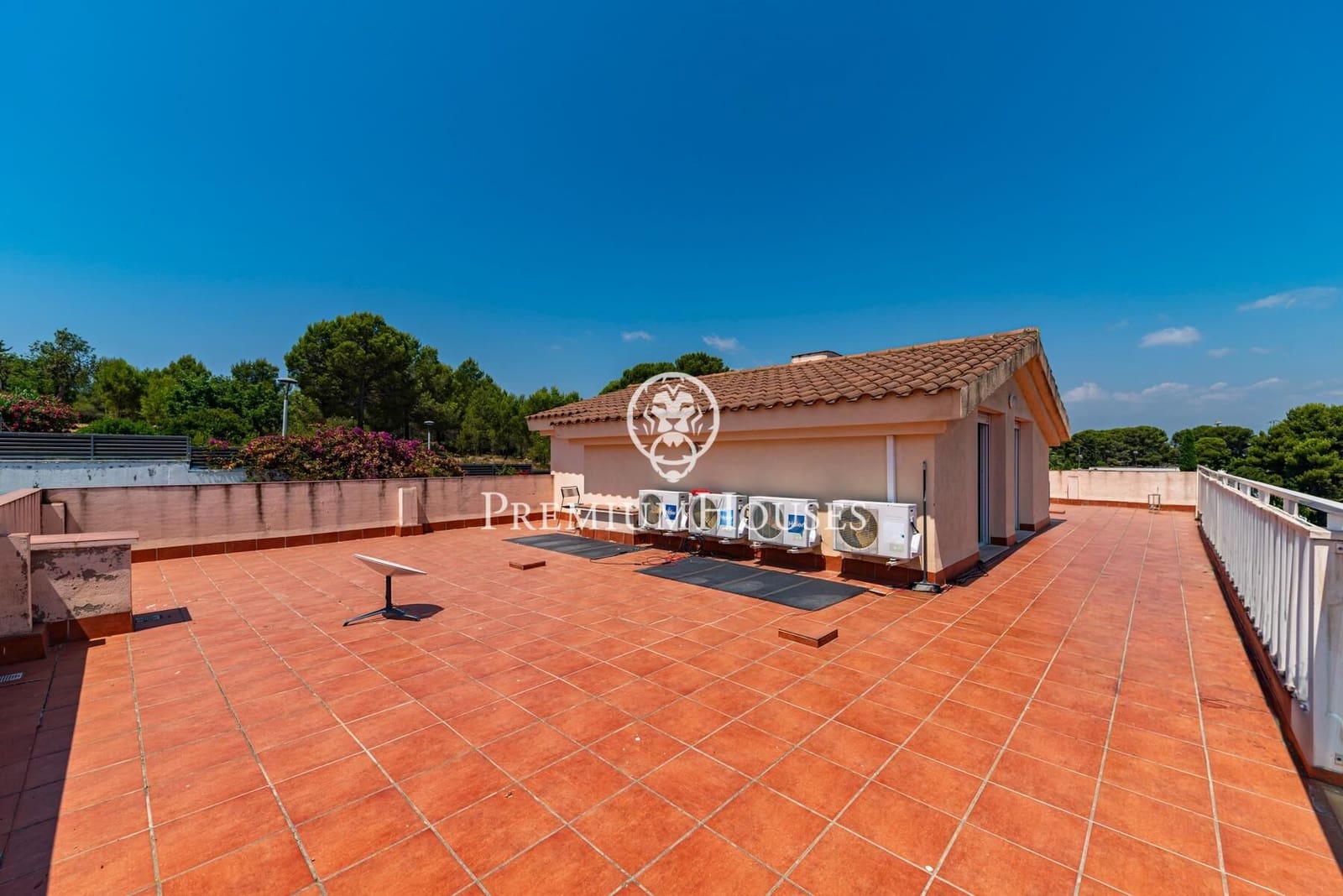 5 bedroom Villa for sale in Salou with pool garage - € 690,000 (Ref: 9948258)
