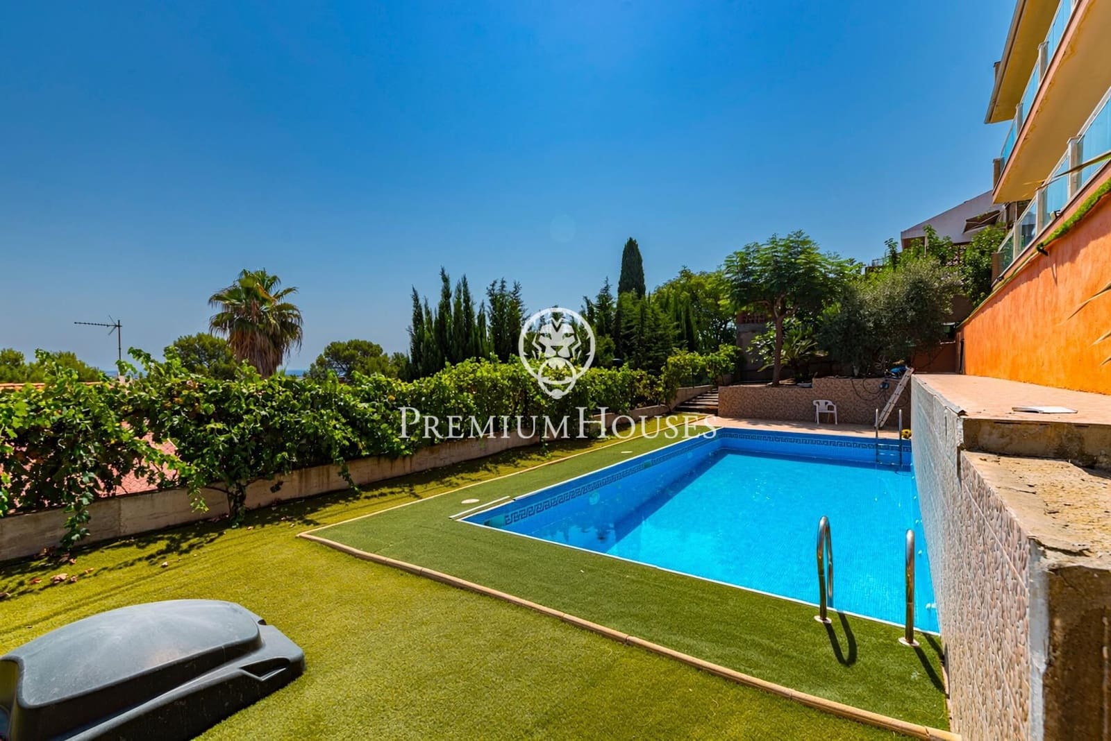 5 bedroom Villa for sale in Salou with pool garage - € 690,000 (Ref: 9948258)