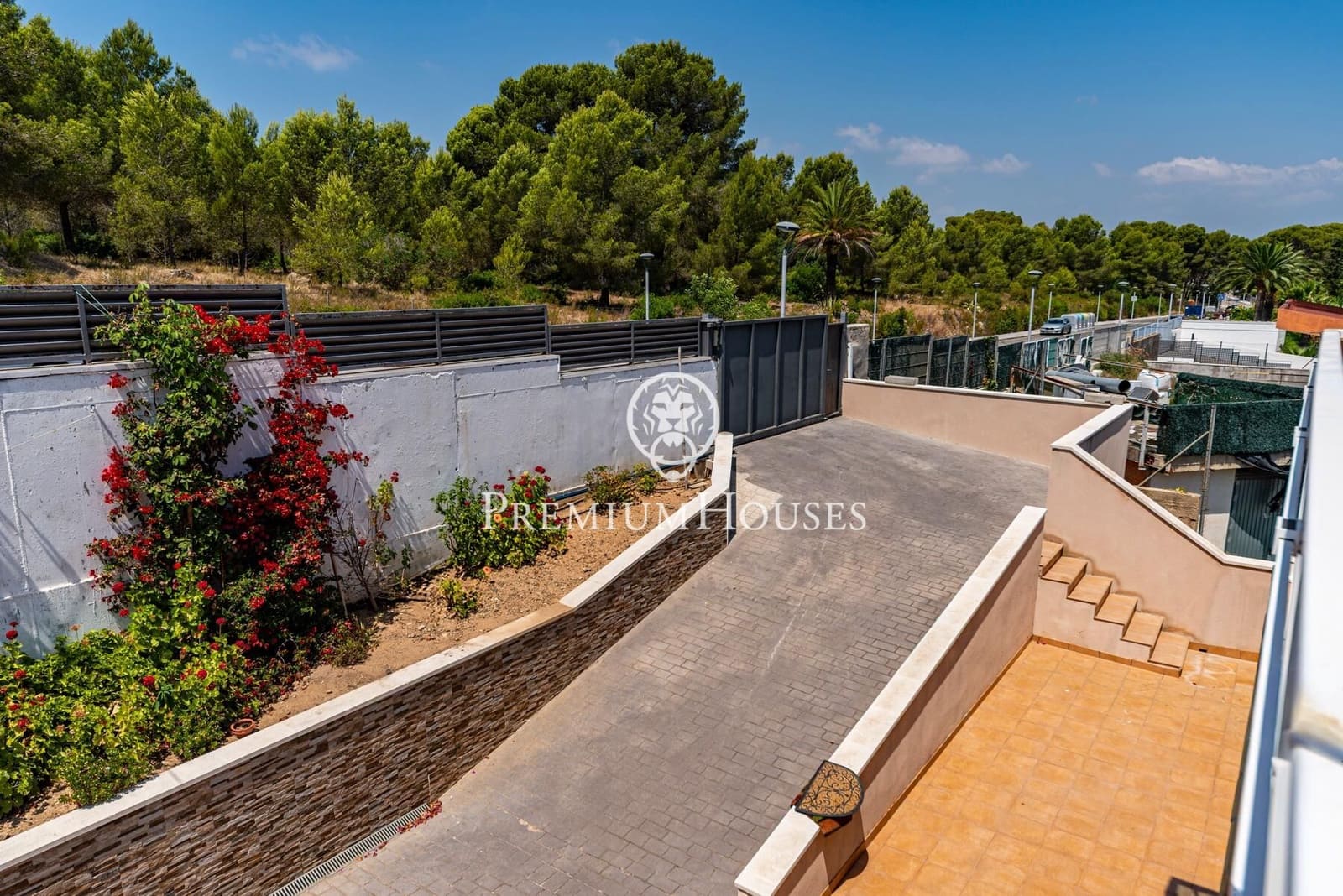 5 bedroom Villa for sale in Salou with pool garage - € 690,000 (Ref: 9948258)