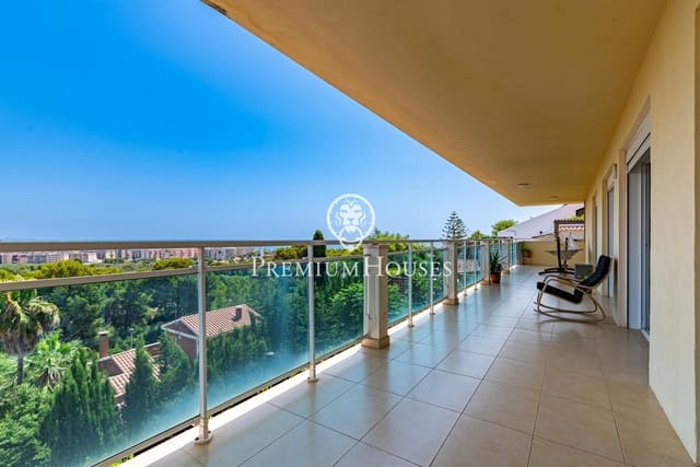 5 soveværelse Villa til salg i Salou med swimmingpool garage - € 690.000 (Ref: 9948258)