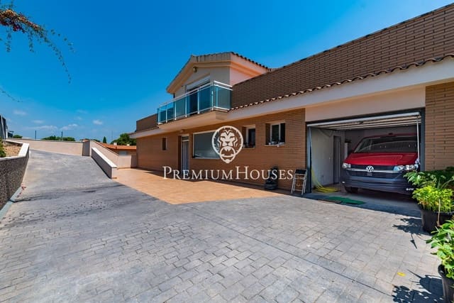 5 soveværelse Villa til salg i Salou med swimmingpool garage - € 690.000 (Ref: 9948258)