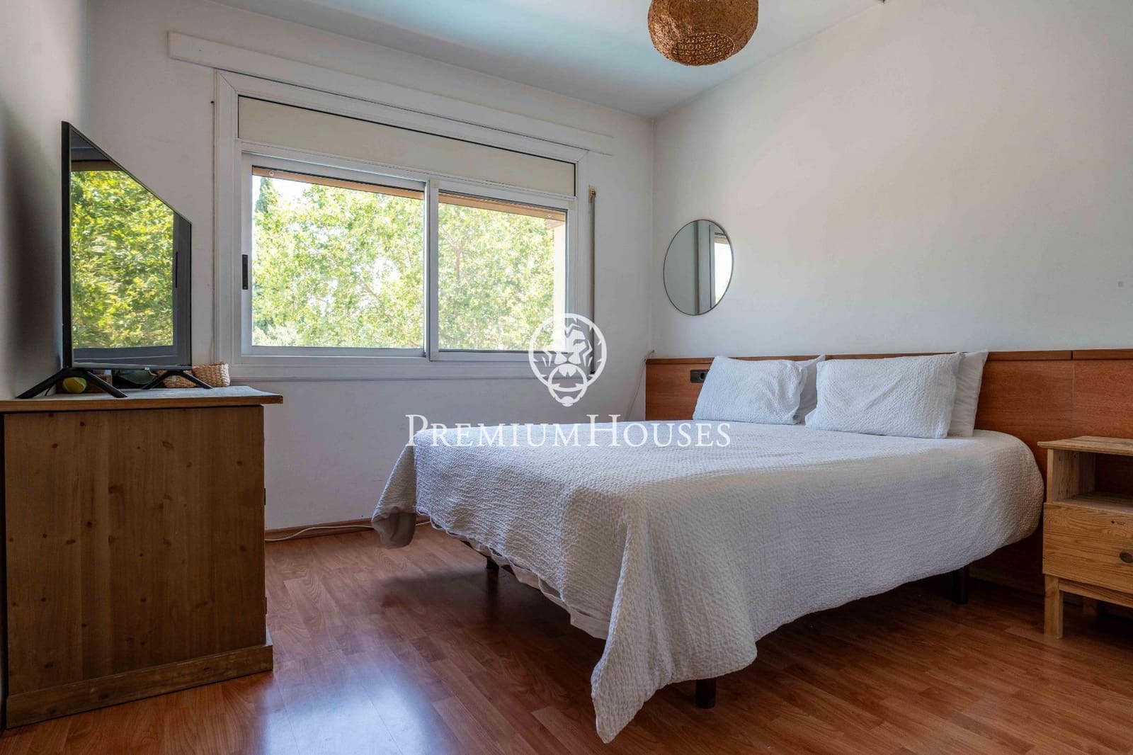 5 soverom Villa til salgs i Sant Pere de Ribes med svømmebasseng garasje - € 560 000 (Ref: 9950011)