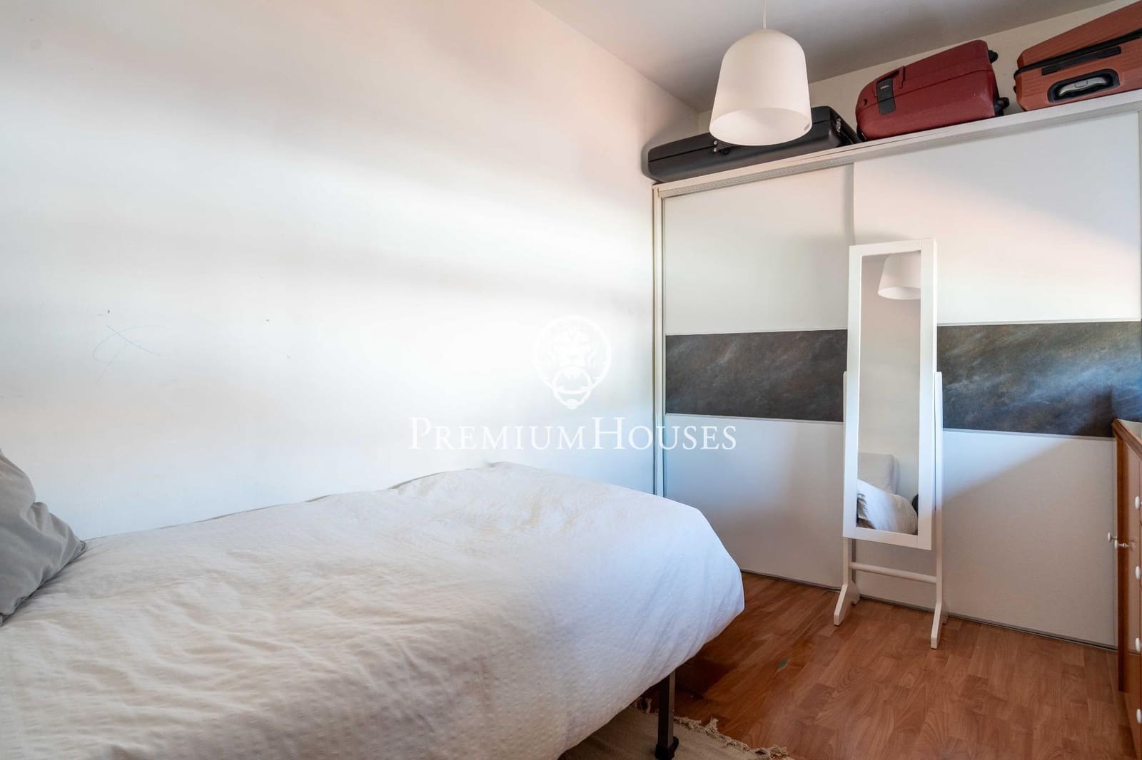 5 soverom Villa til salgs i Sant Pere de Ribes med svømmebasseng garasje - € 560 000 (Ref: 9950011)