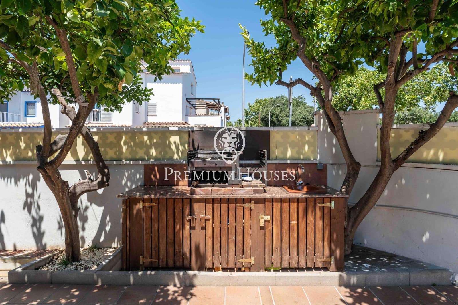 5 soverom Villa til salgs i Sant Pere de Ribes med svømmebasseng garasje - € 560 000 (Ref: 9950011)