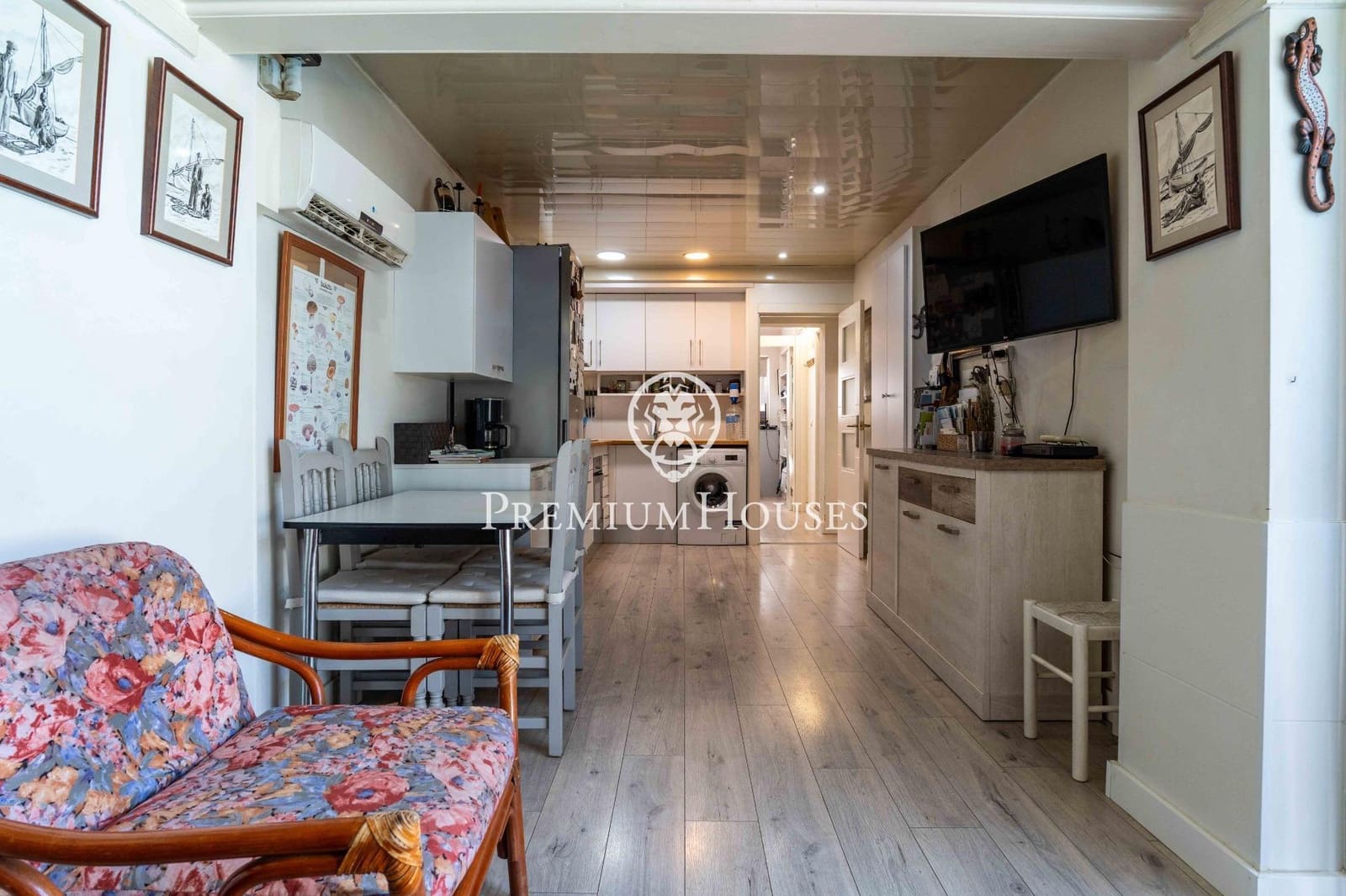 5 soverom Villa til salgs i Sant Pere de Ribes med svømmebasseng garasje - € 560 000 (Ref: 9950011)