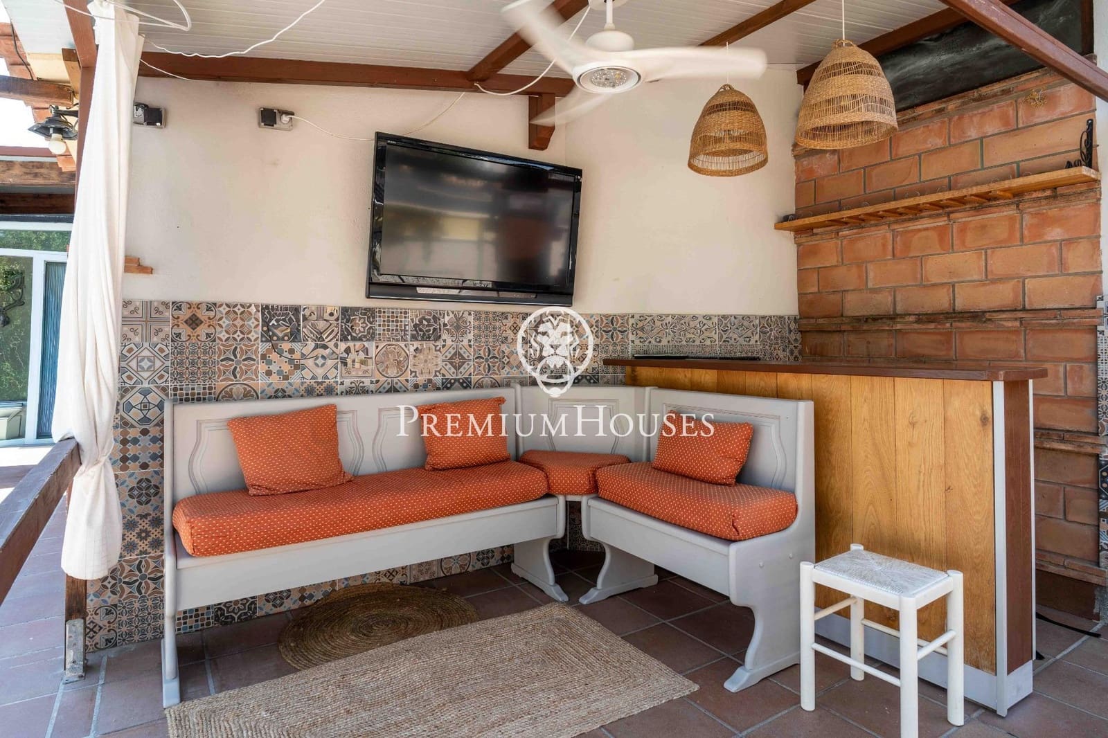 5 soverom Villa til salgs i Sant Pere de Ribes med svømmebasseng garasje - € 560 000 (Ref: 9950011)
