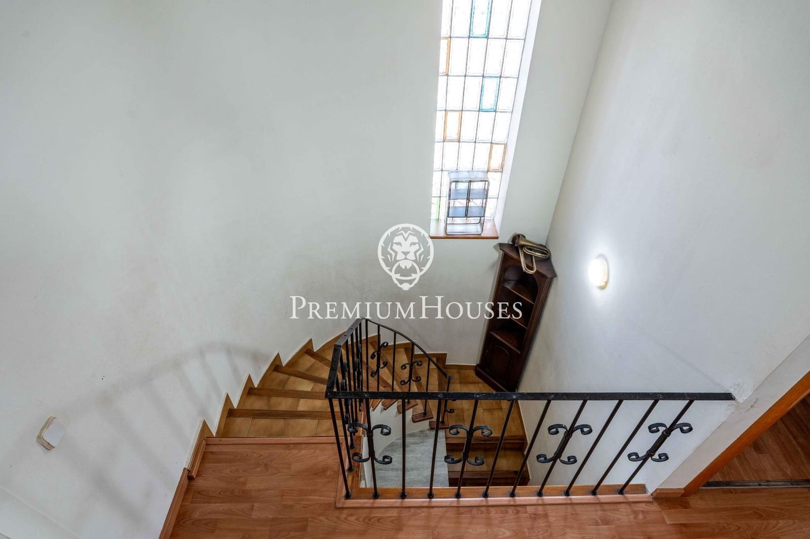 5 soverom Villa til salgs i Sant Pere de Ribes med svømmebasseng garasje - € 560 000 (Ref: 9950011)