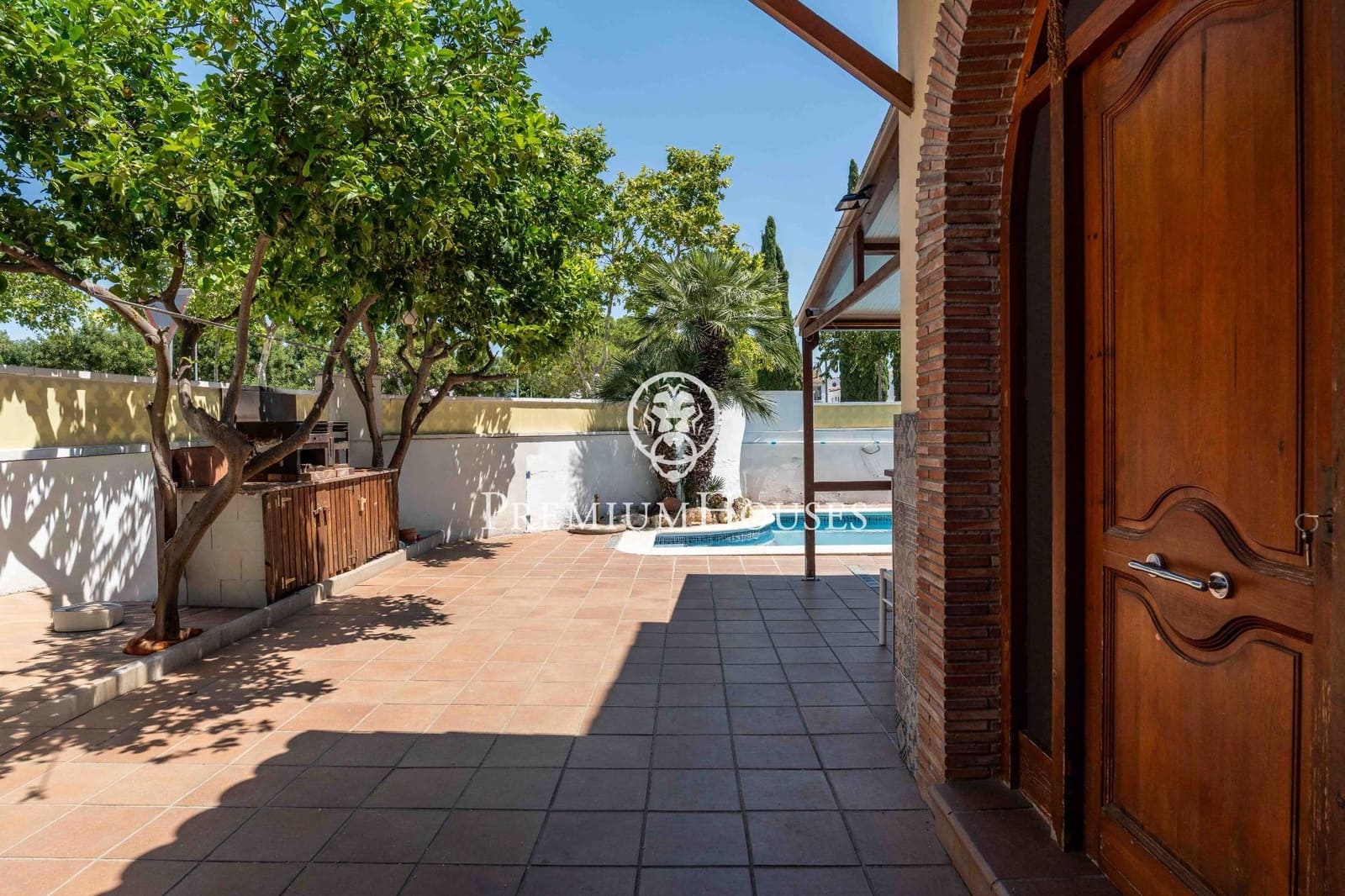5 soverom Villa til salgs i Sant Pere de Ribes med svømmebasseng garasje - € 560 000 (Ref: 9950011)