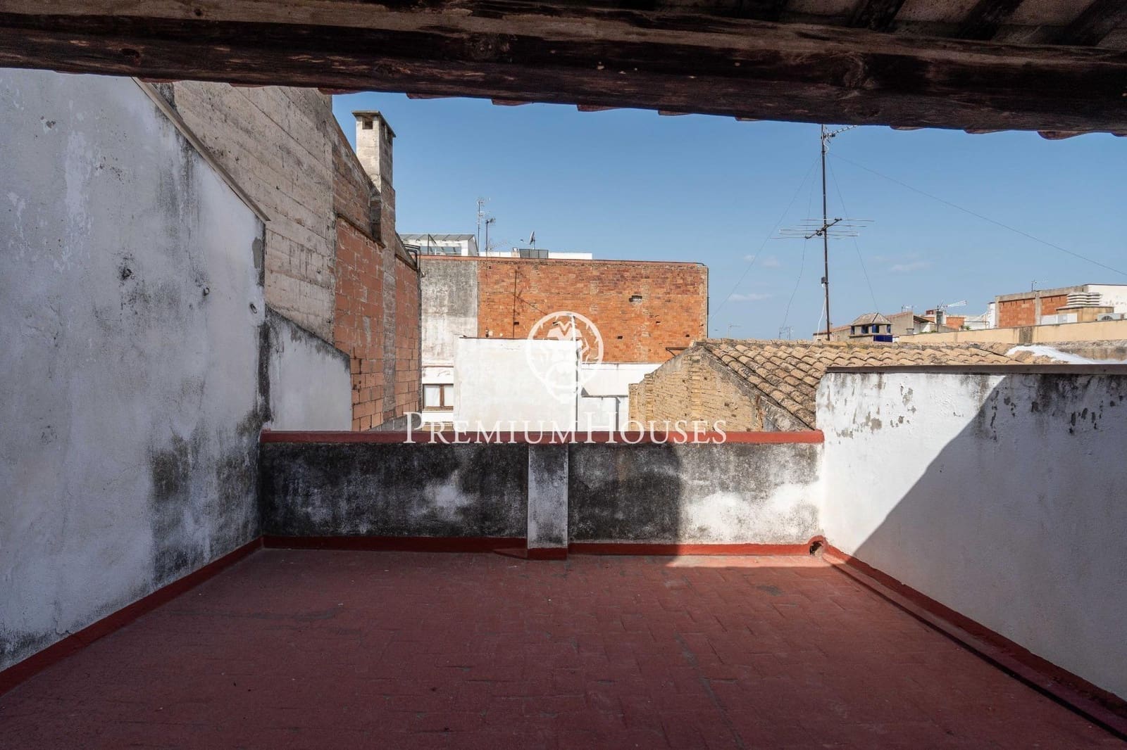 9 sypialnia Dom na sprzedaż w Vilanova i la Geltru z garażem - 750 000 € (Ref: 9985135)