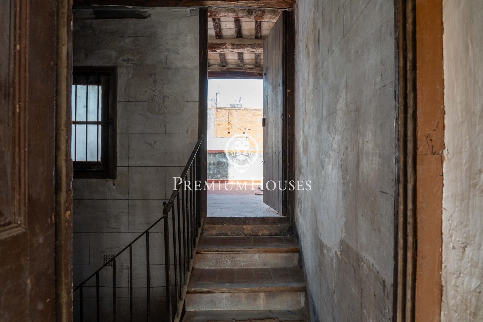 9 sypialnia Dom na sprzedaż w Vilanova i la Geltru z garażem - 750 000 € (Ref: 9985135)